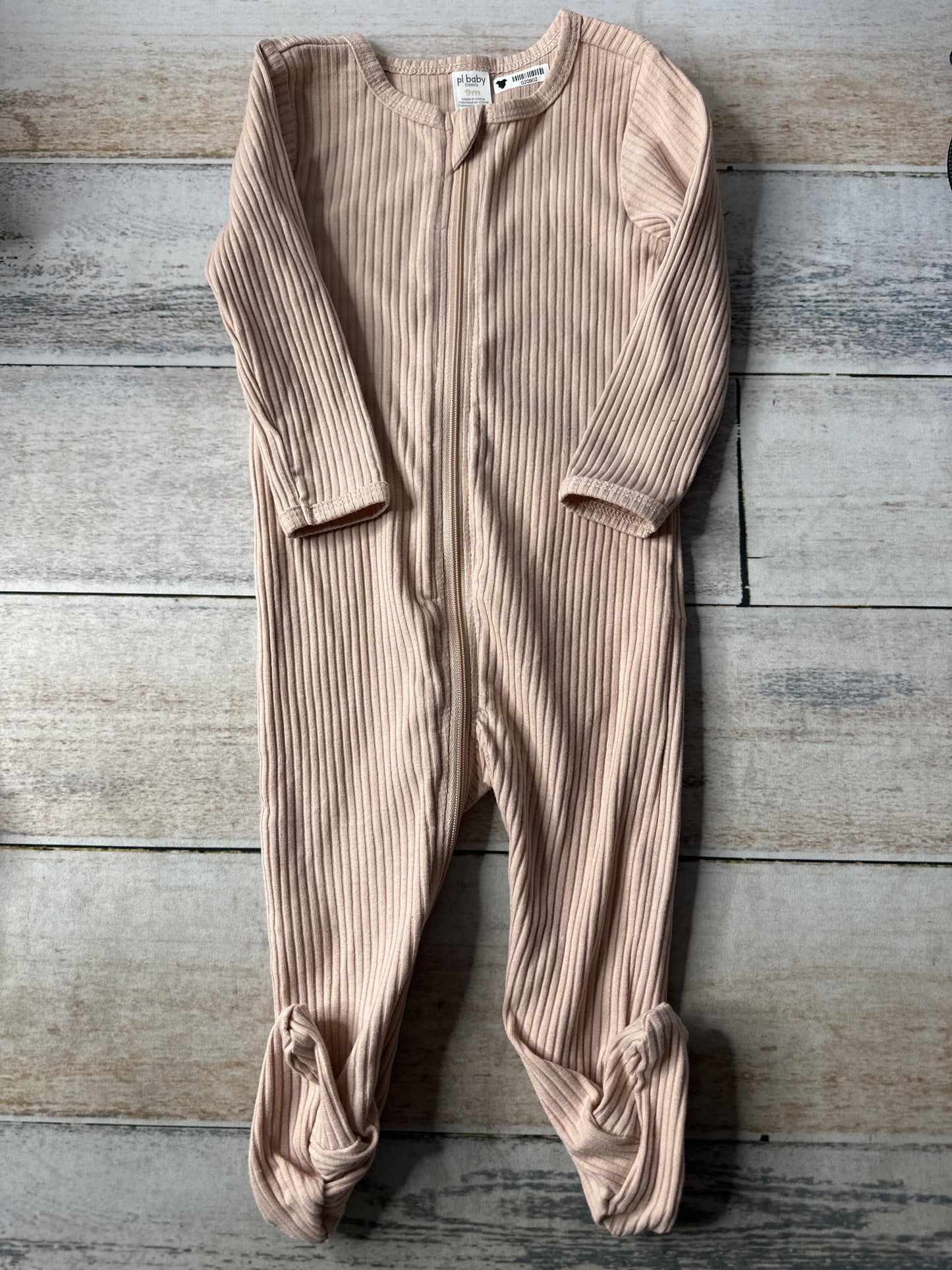 Unisex Pajamas Size: 6-9 months