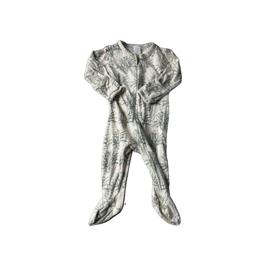 Kate Quinn Unisex Pajamas Size: 6-9 months