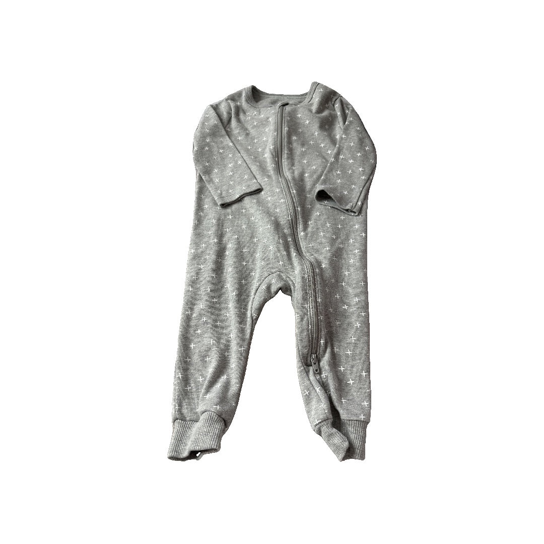 Unisex Pajamas Size: 6-9 months