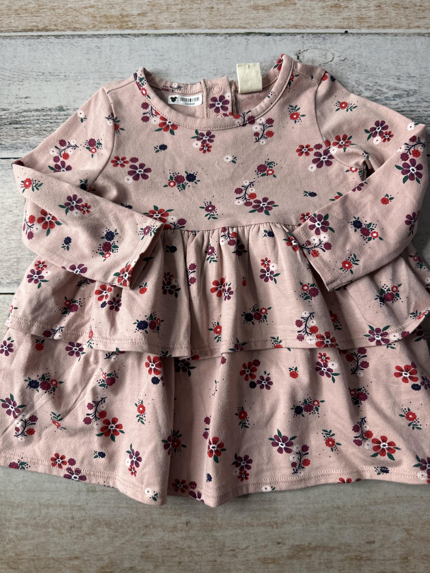 Girls Dress Size: 6-9 months