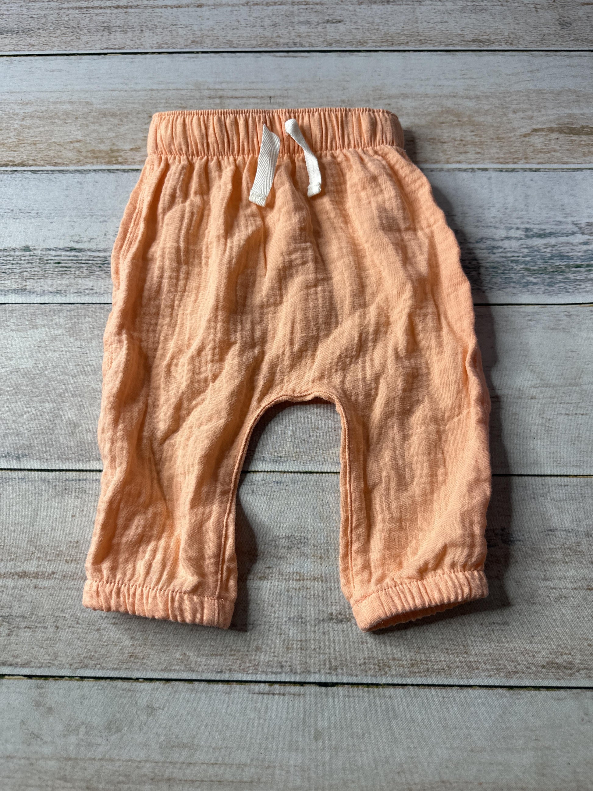 Cat & Jack Unisex Pants Size: 6-9 months