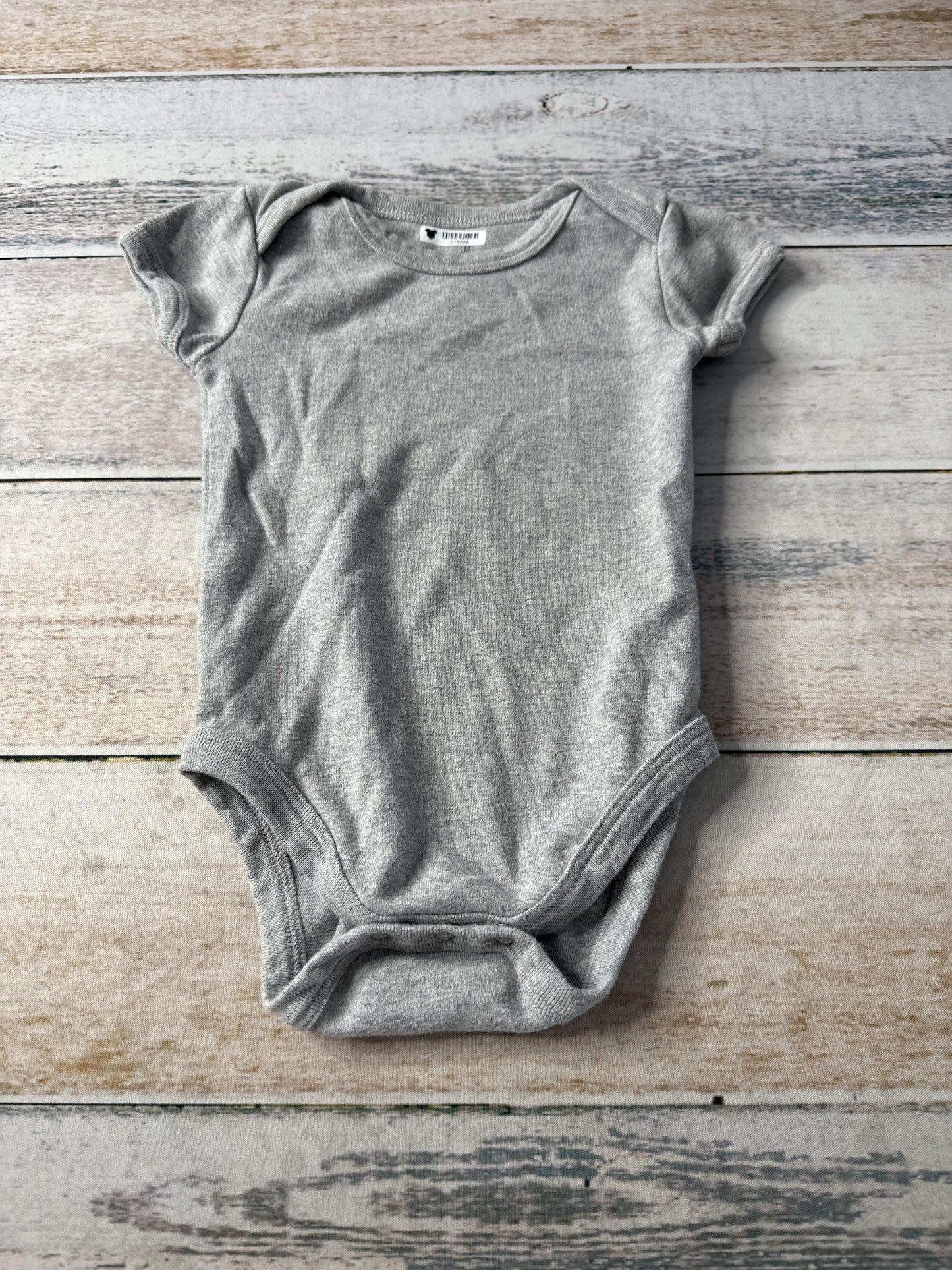 Unisex Onesie Size: 6-9 months