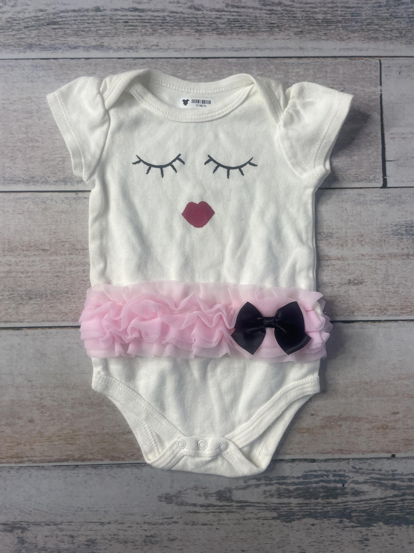 Little Treasure Unisex Onesie Size: 6-Mar