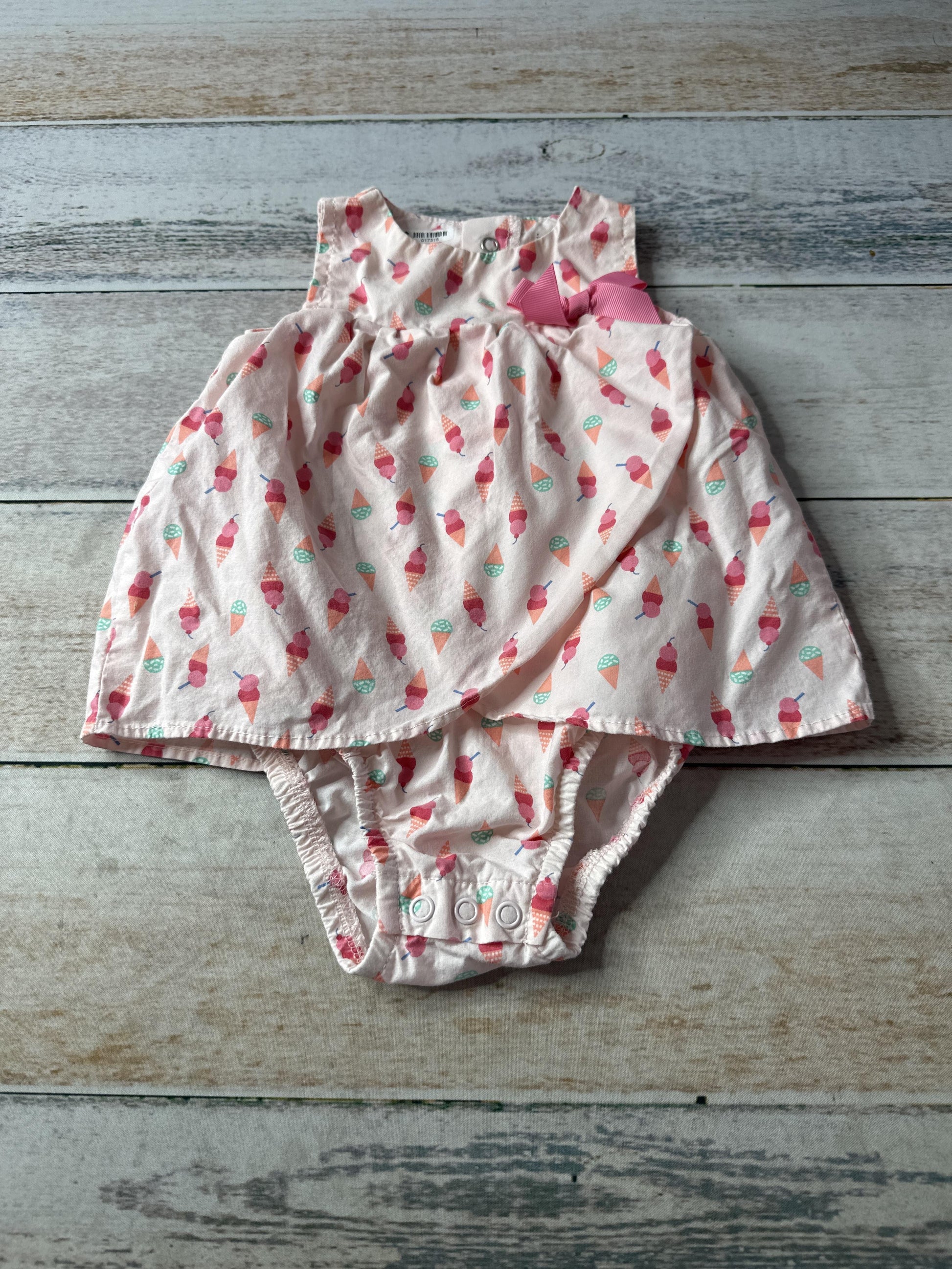 Carters Girls Dress Size: 6 months