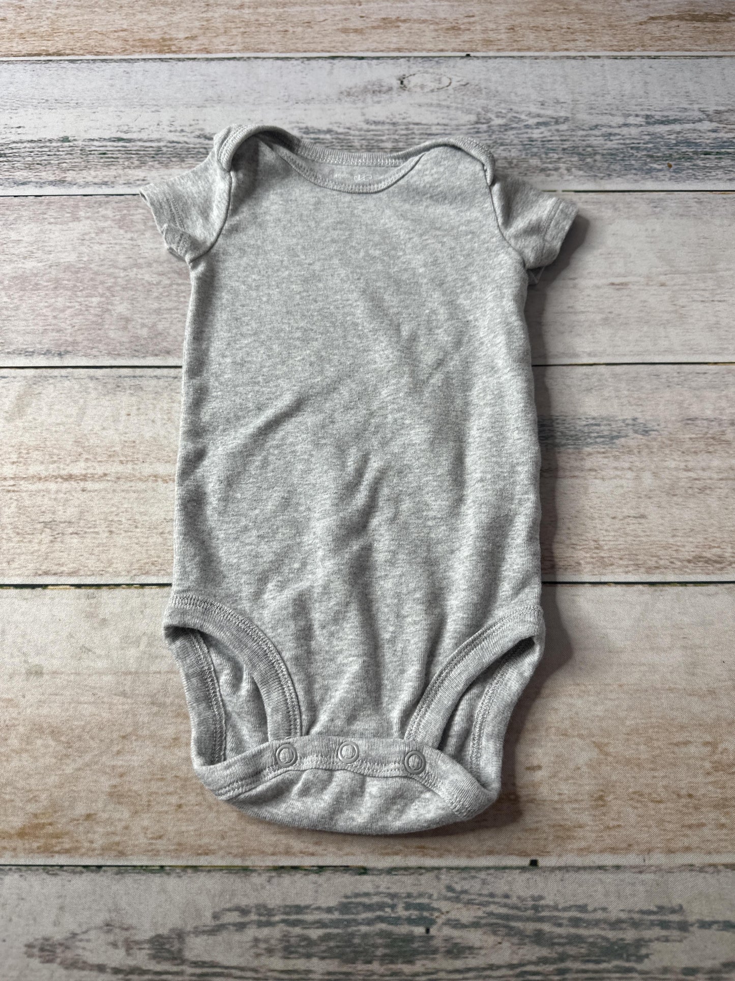 Carters Unisex Onesie Size: 6 months