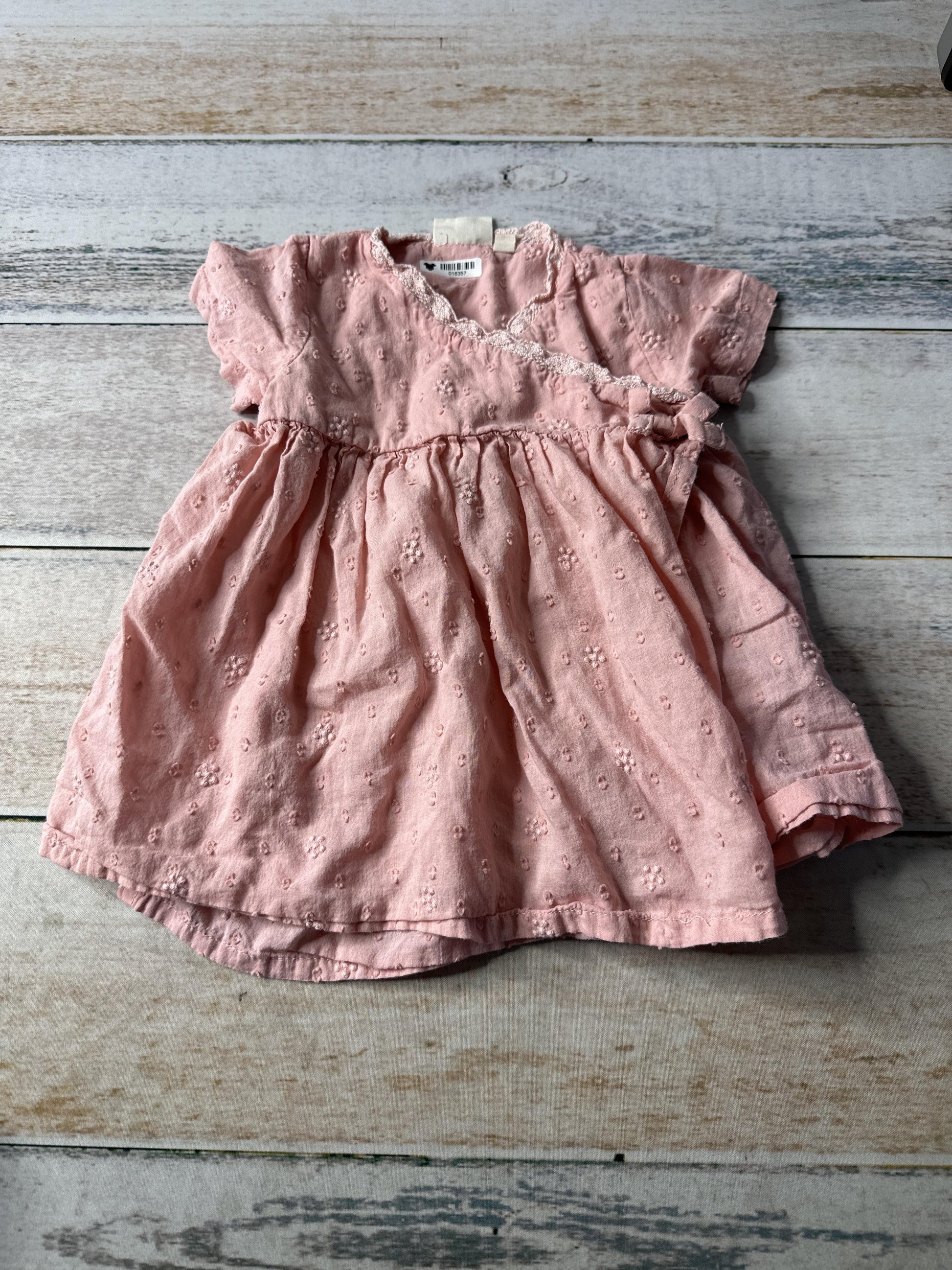 Girls Dress Size: 6 months