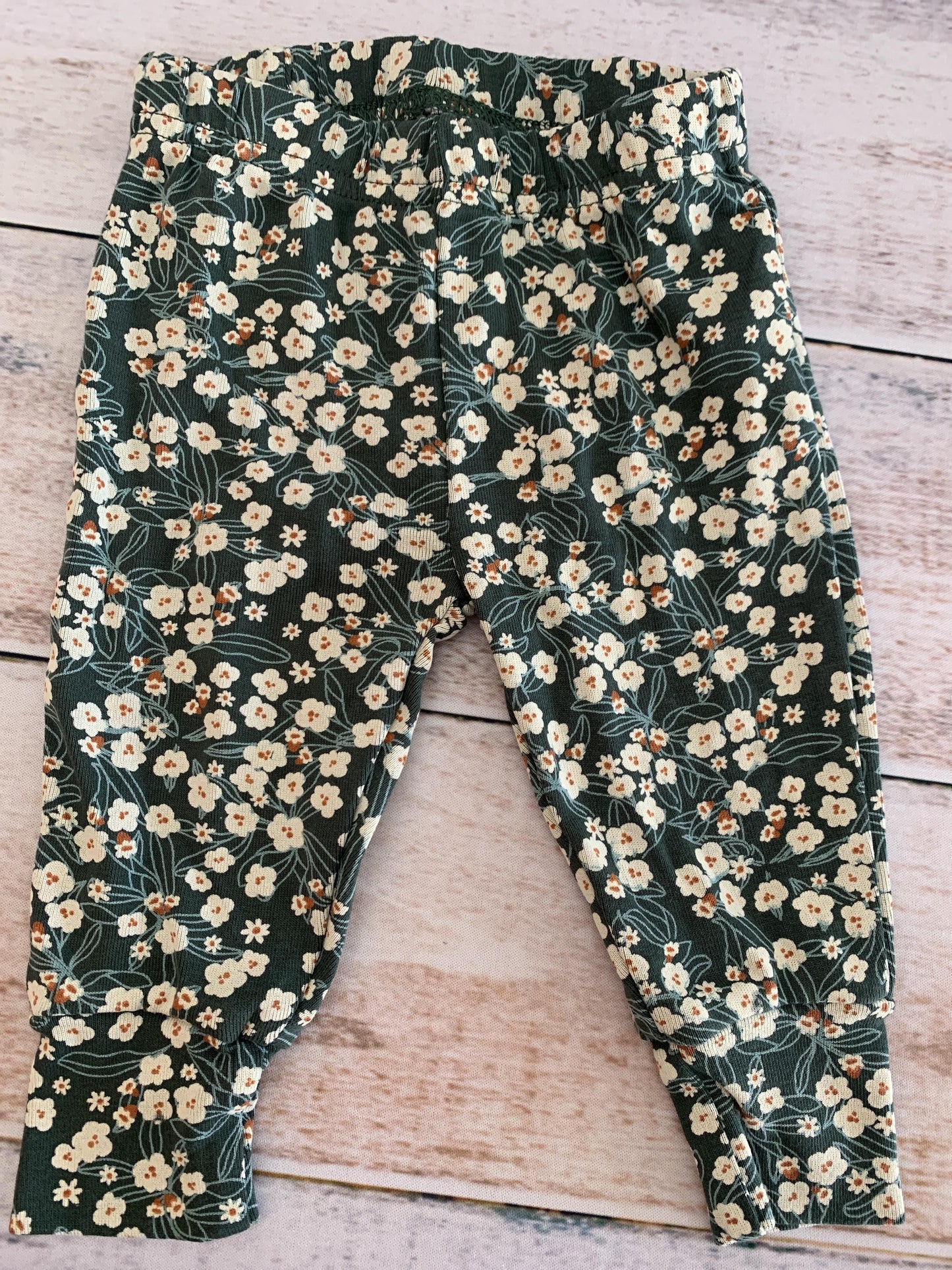 Oliver & Rain Girls Pajamas Size: 6 months