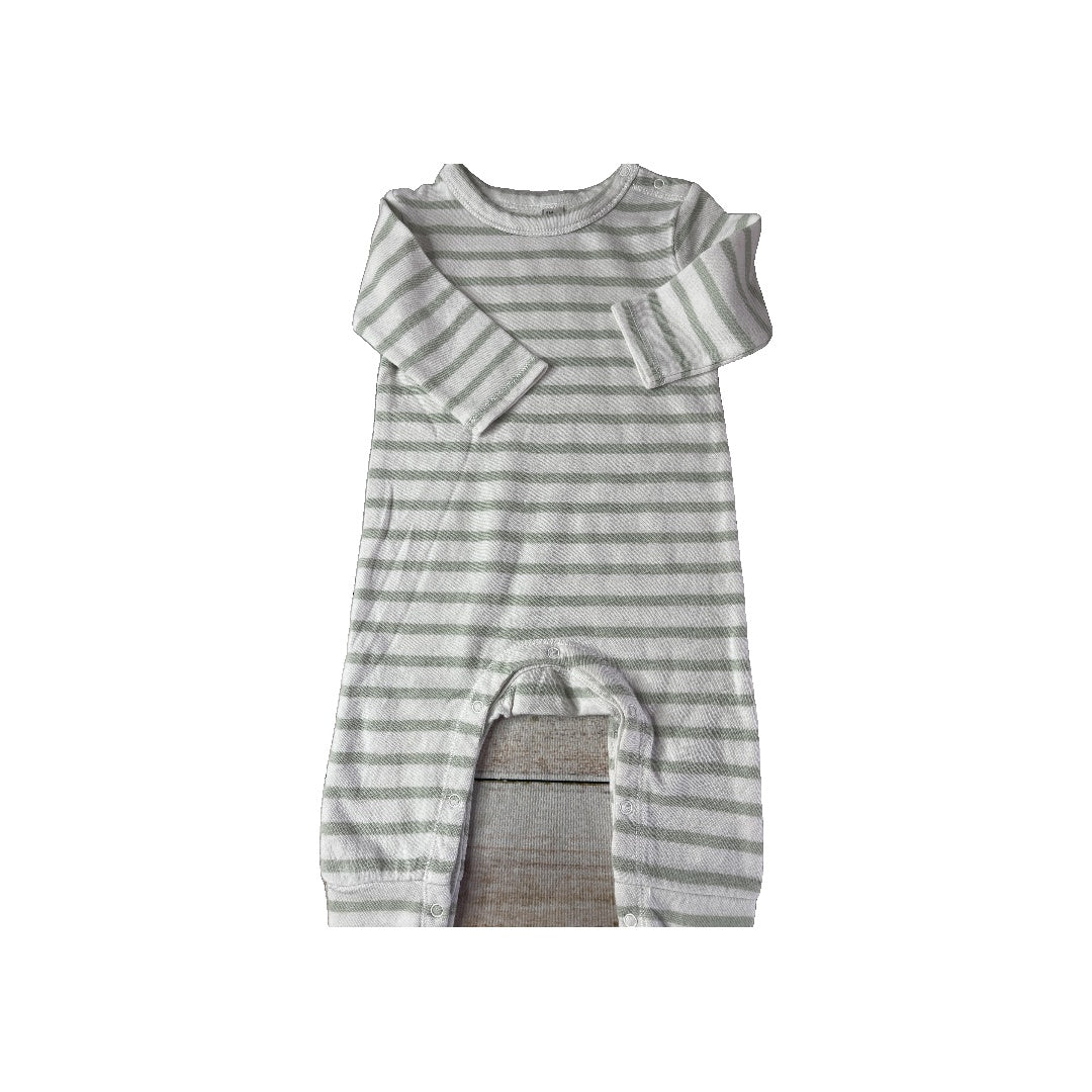 Unisex Long Sleeve Outfit Size: 6 months