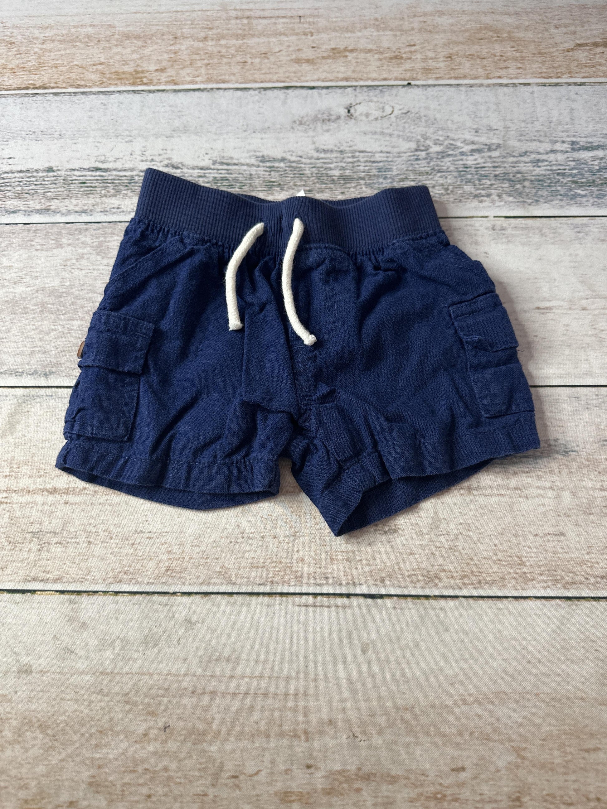 Carters Unisex Shorts Size: 6 months