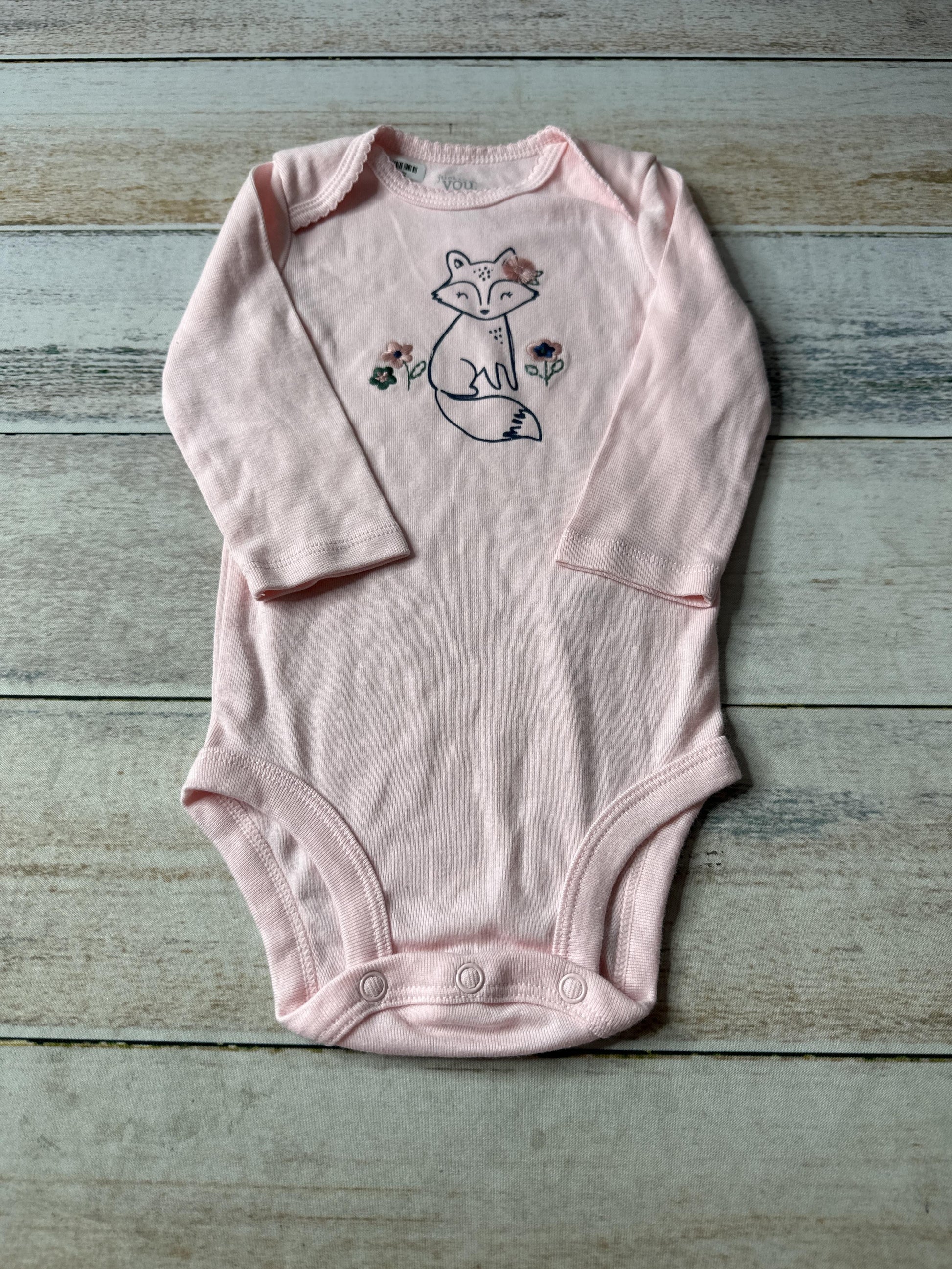 Unisex Onesie Size: 6 months