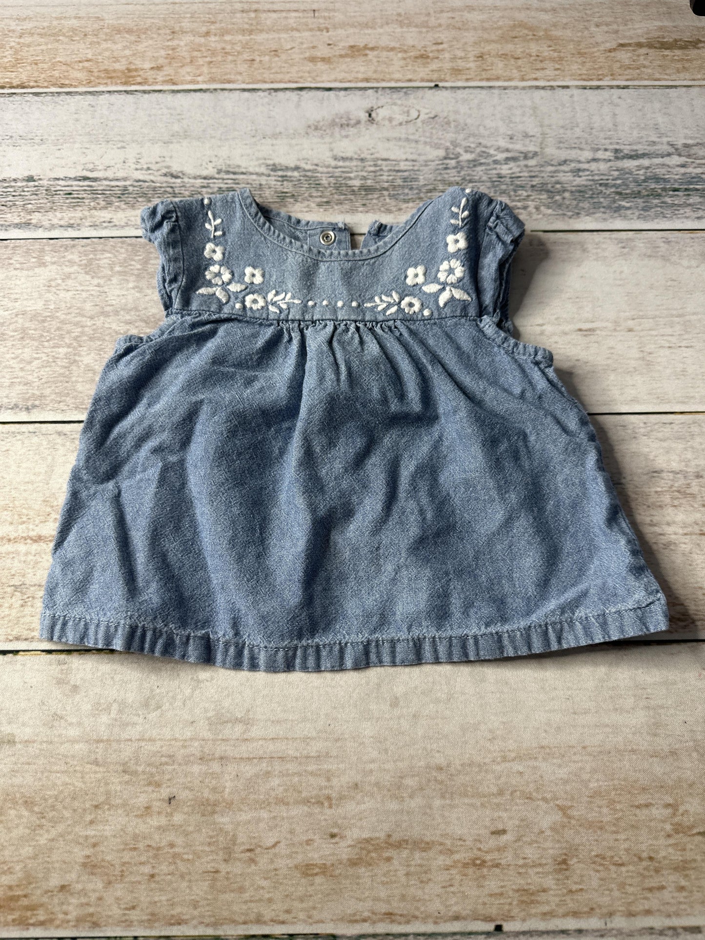 Carters Girls Dress Size: 6 months