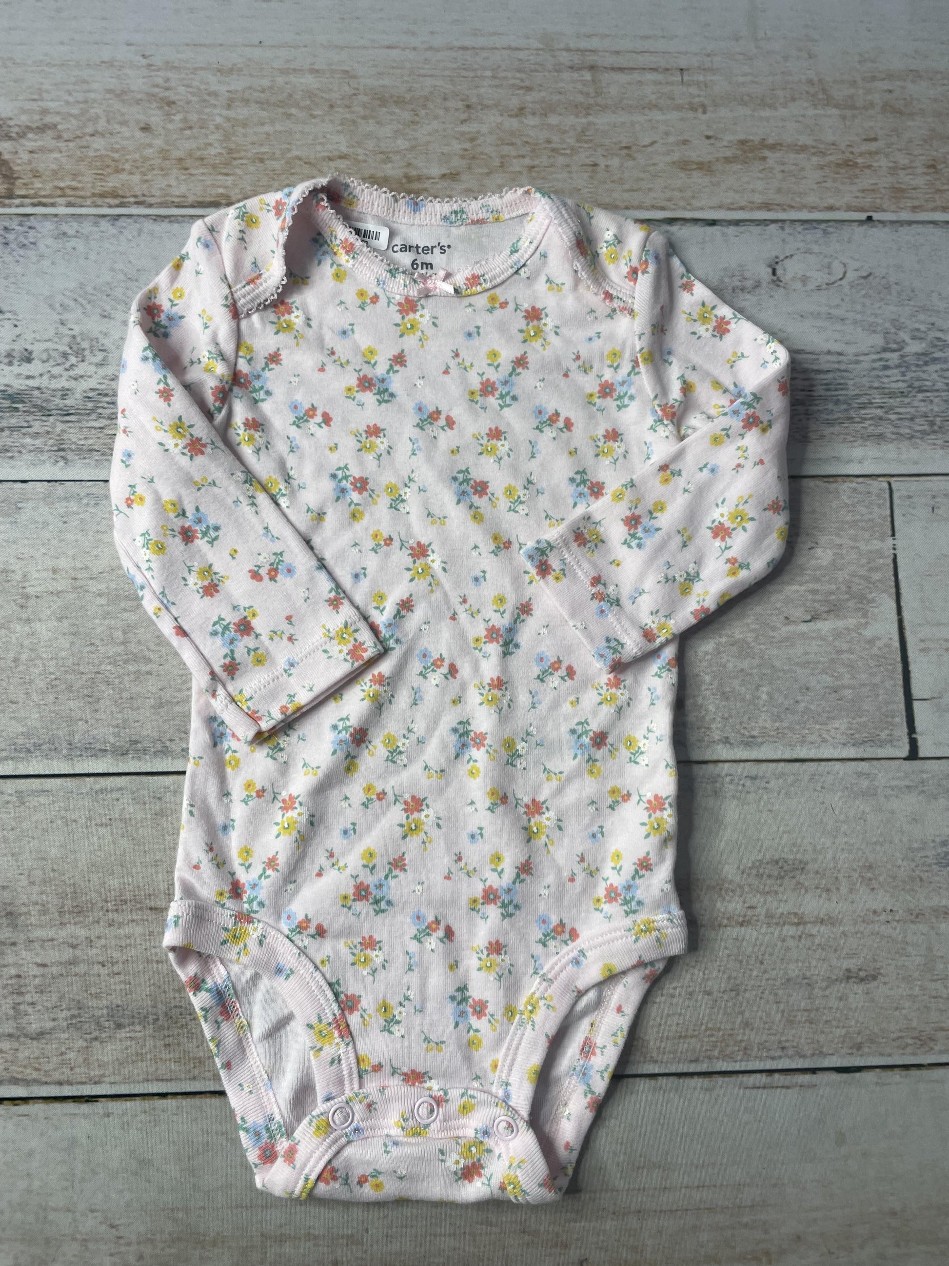 Unisex Onesie Size: 6 months