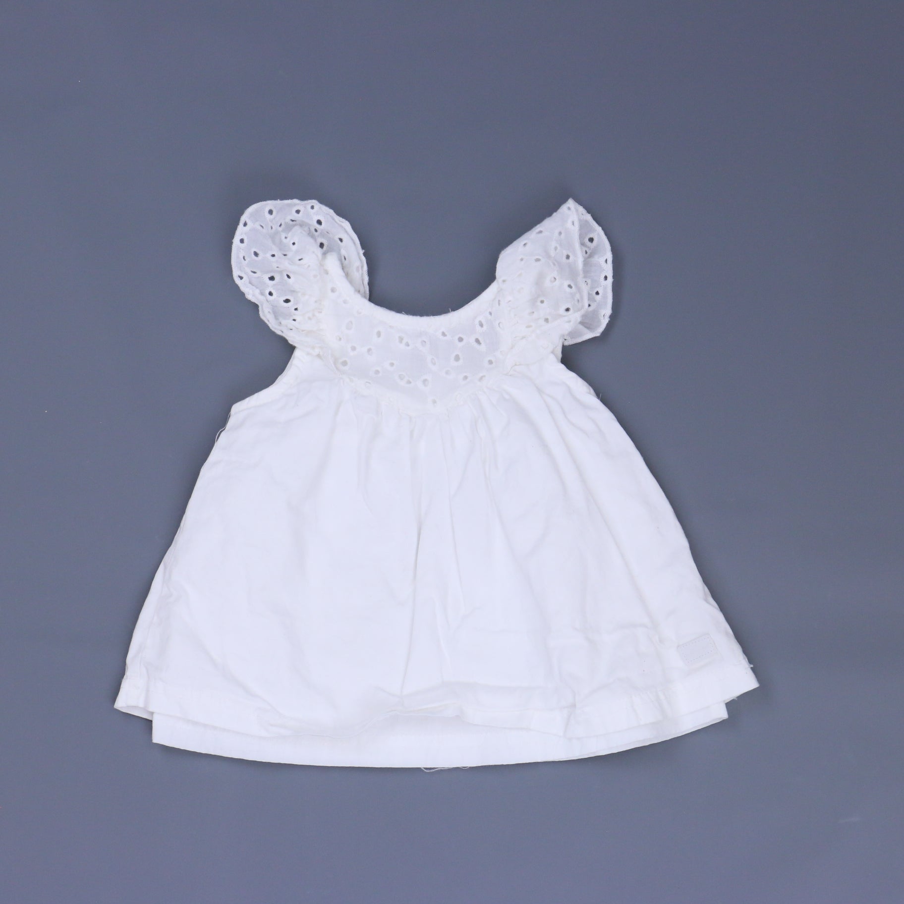 7 for all Mankind Girls White Dress Size: 3-6 Months White