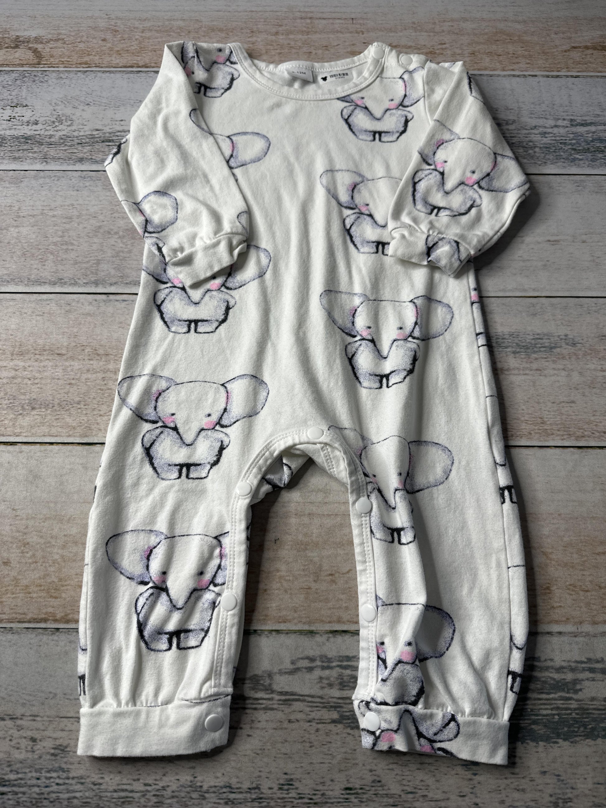 Unisex Long Sleeve Outfit Size: 9-12 Months