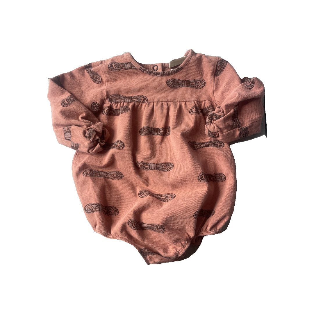 Unisex Onesie Size: 9-12 Months