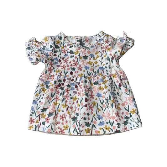 Carters Girls Dress Size: 9 months