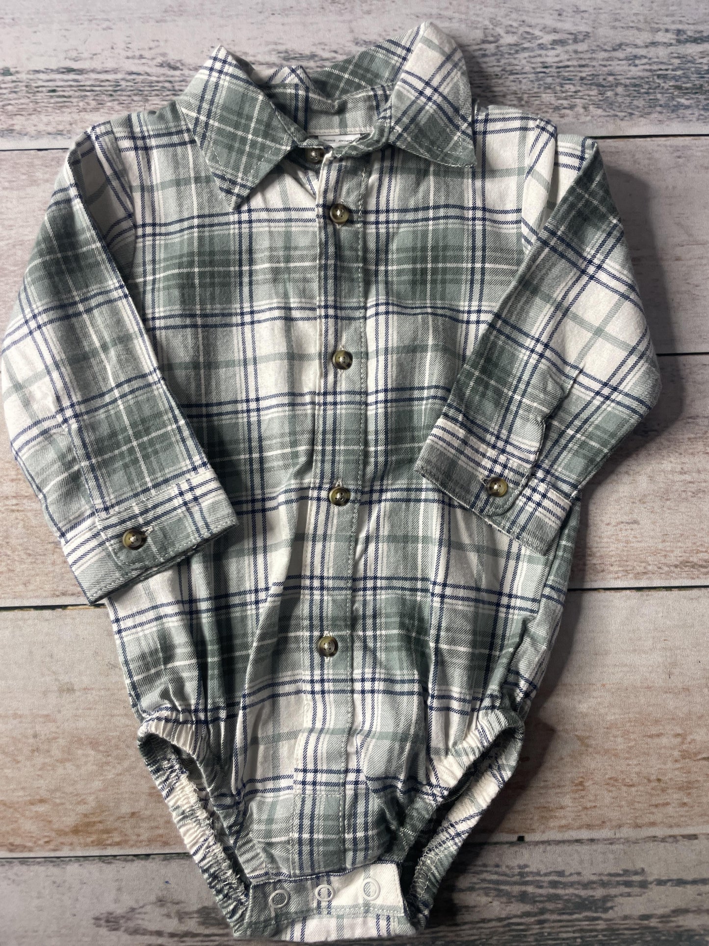 Unisex Onesie Size: 9 months