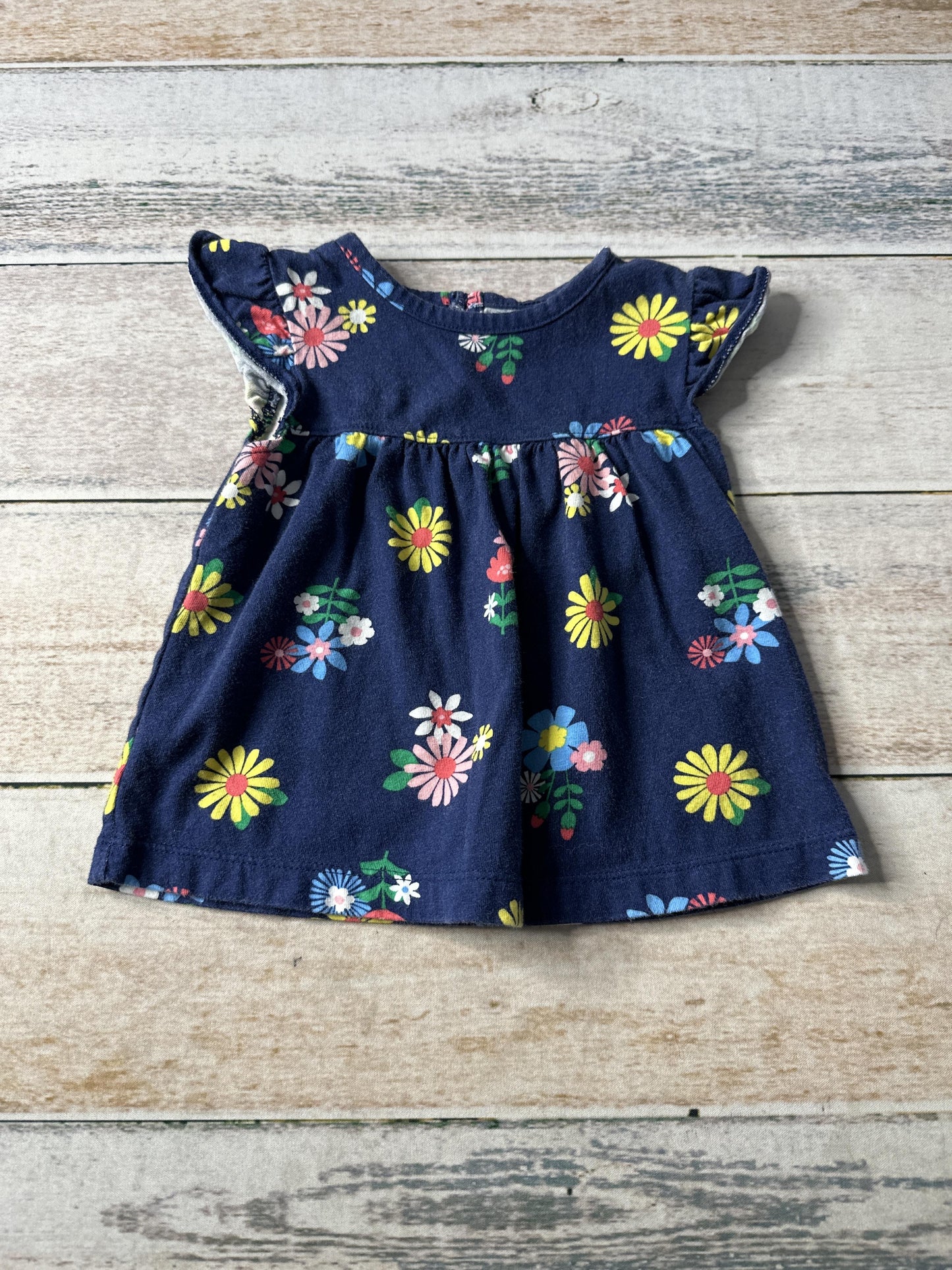 Unisex Shirt Size: 9 months