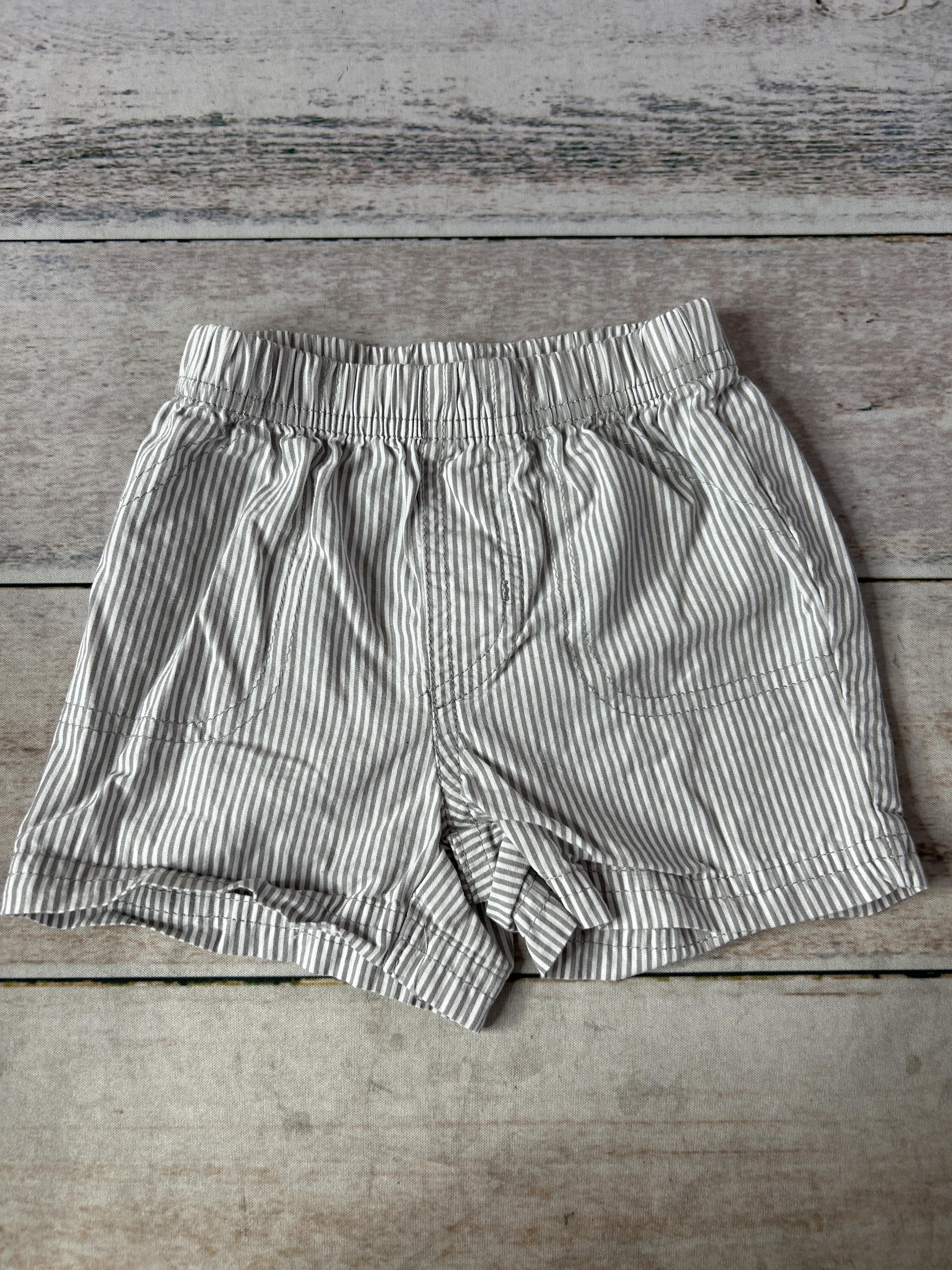 Unisex Shorts Size: 9 months