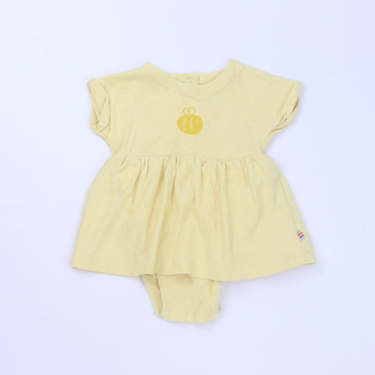 Giggle Girls Yellow Onesie Size: 3-6 Months Yellow