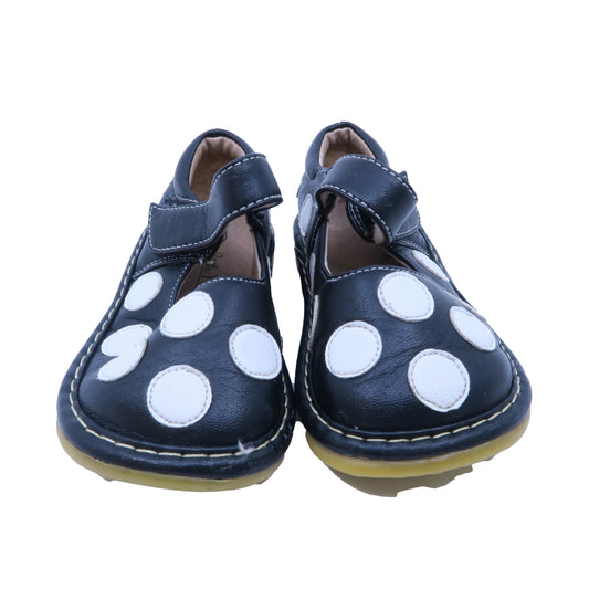 Little Moe's Boutique Girls Black | White Shoes Size: 4 Infant Black | White