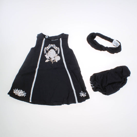 Max Studio Girls Black | White | Flowers Dress Size: 3-6 Months Black | White | Flowers