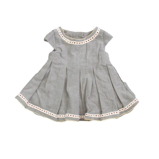 Tahari Girls Grey Dress Size: 3-6 Months Grey