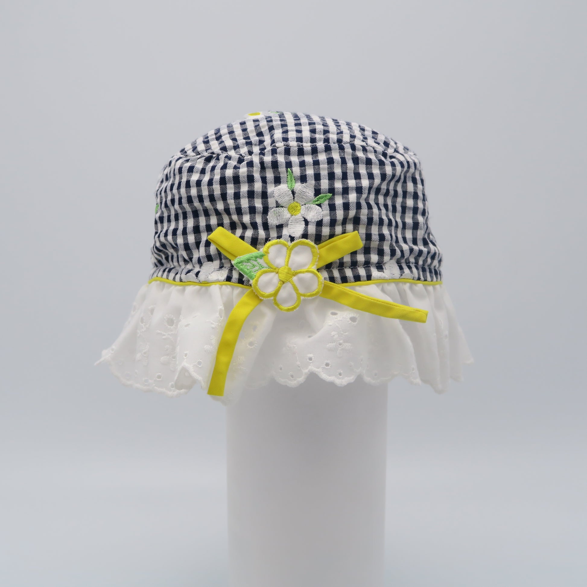Unknown Girls White | Black Sun Hat Size: 3-6 Months White | Black