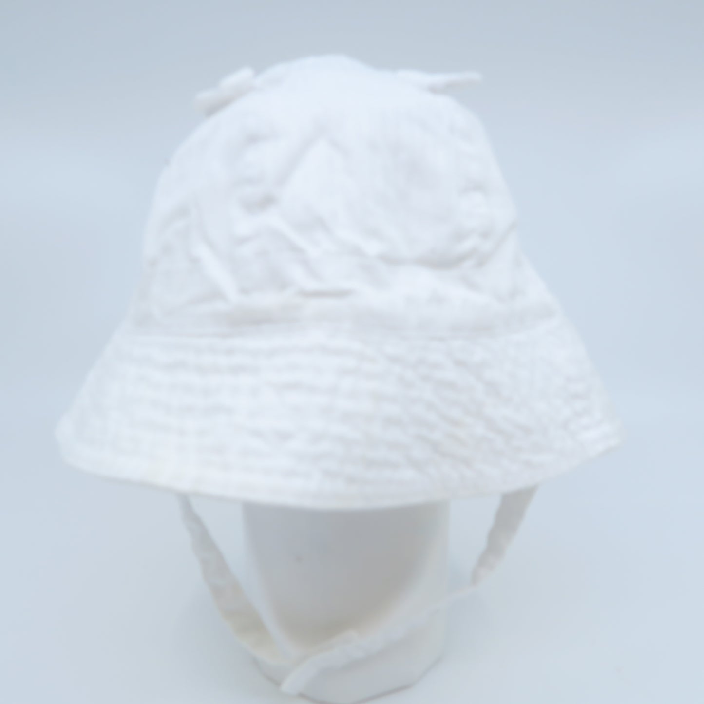 Unknown Brand Unisex White Sun Hat Size: 0-12 Months White