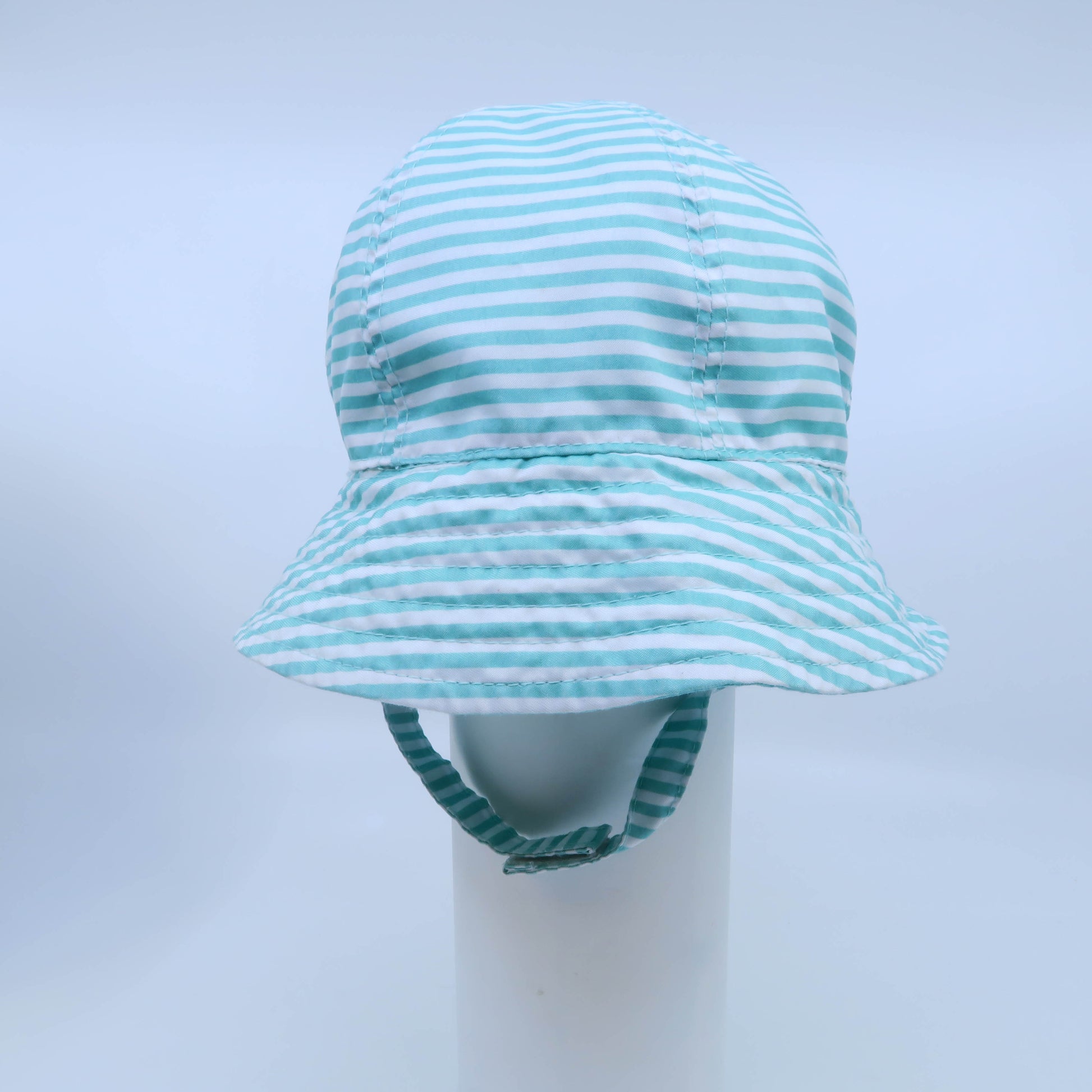 Unknown Brand Unisex Green | White Sun Hat Size: 6-12 Months Green | White