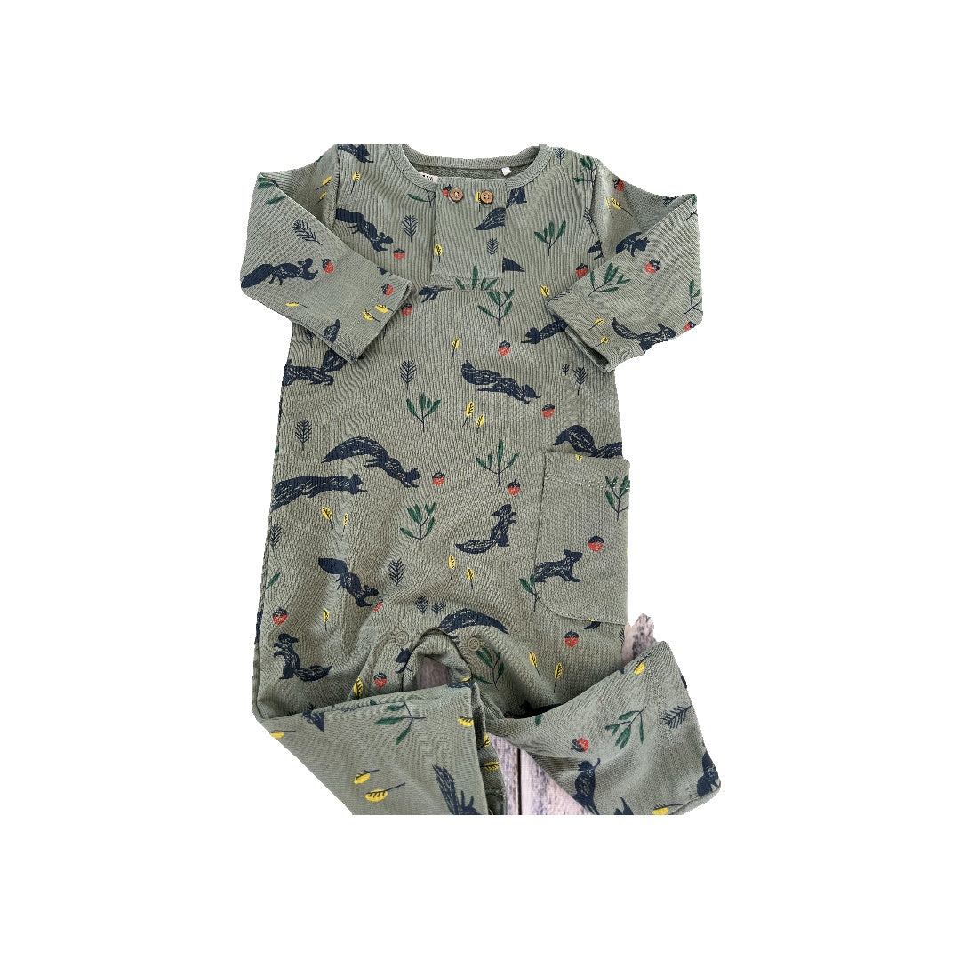 Oliver & Rain Unisex animals | Sage Long Sleeve Outfit Size: 6 months animals | Sage