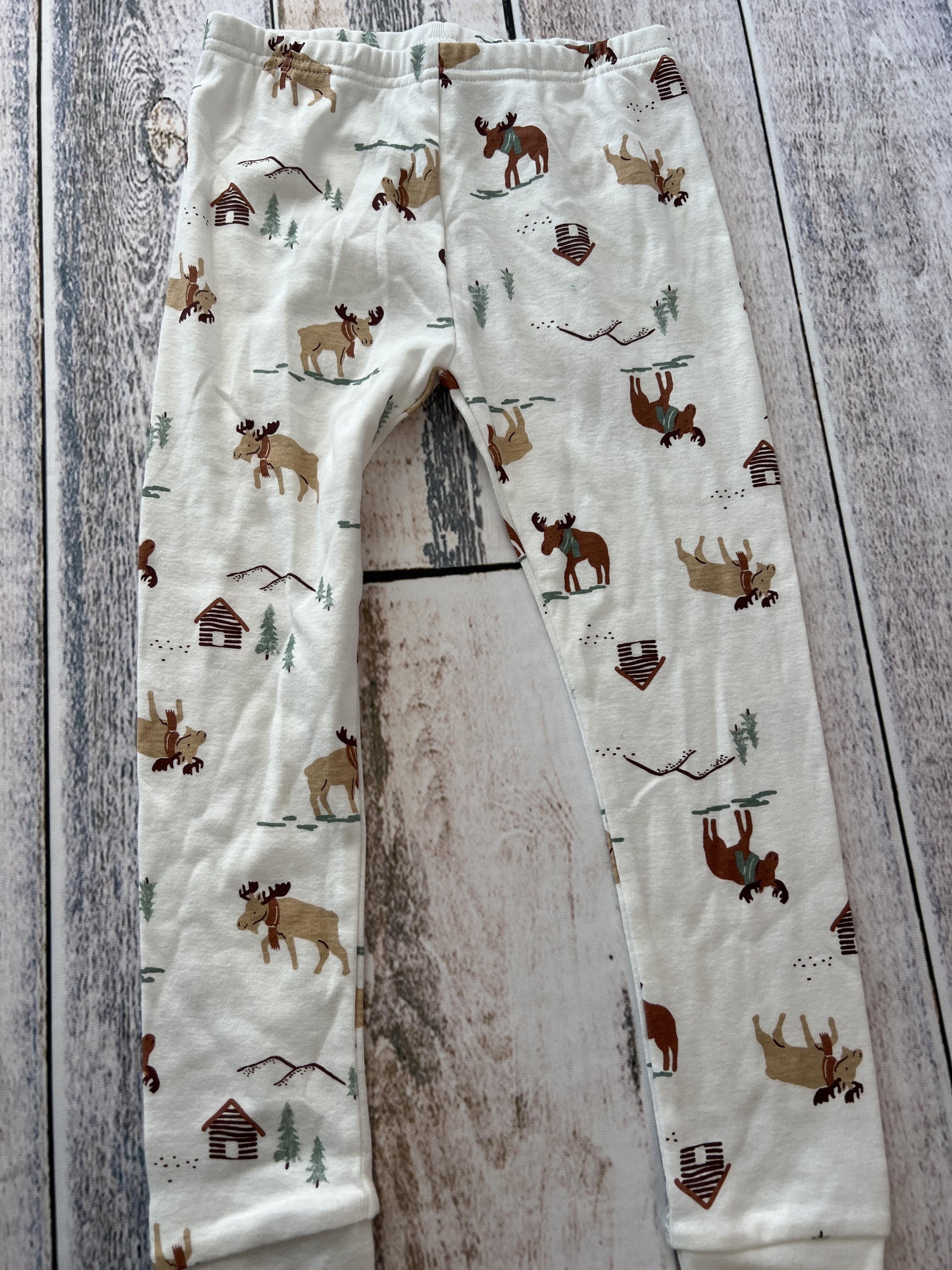 Just Born Unisex animals Pajamas Size: 4T animals