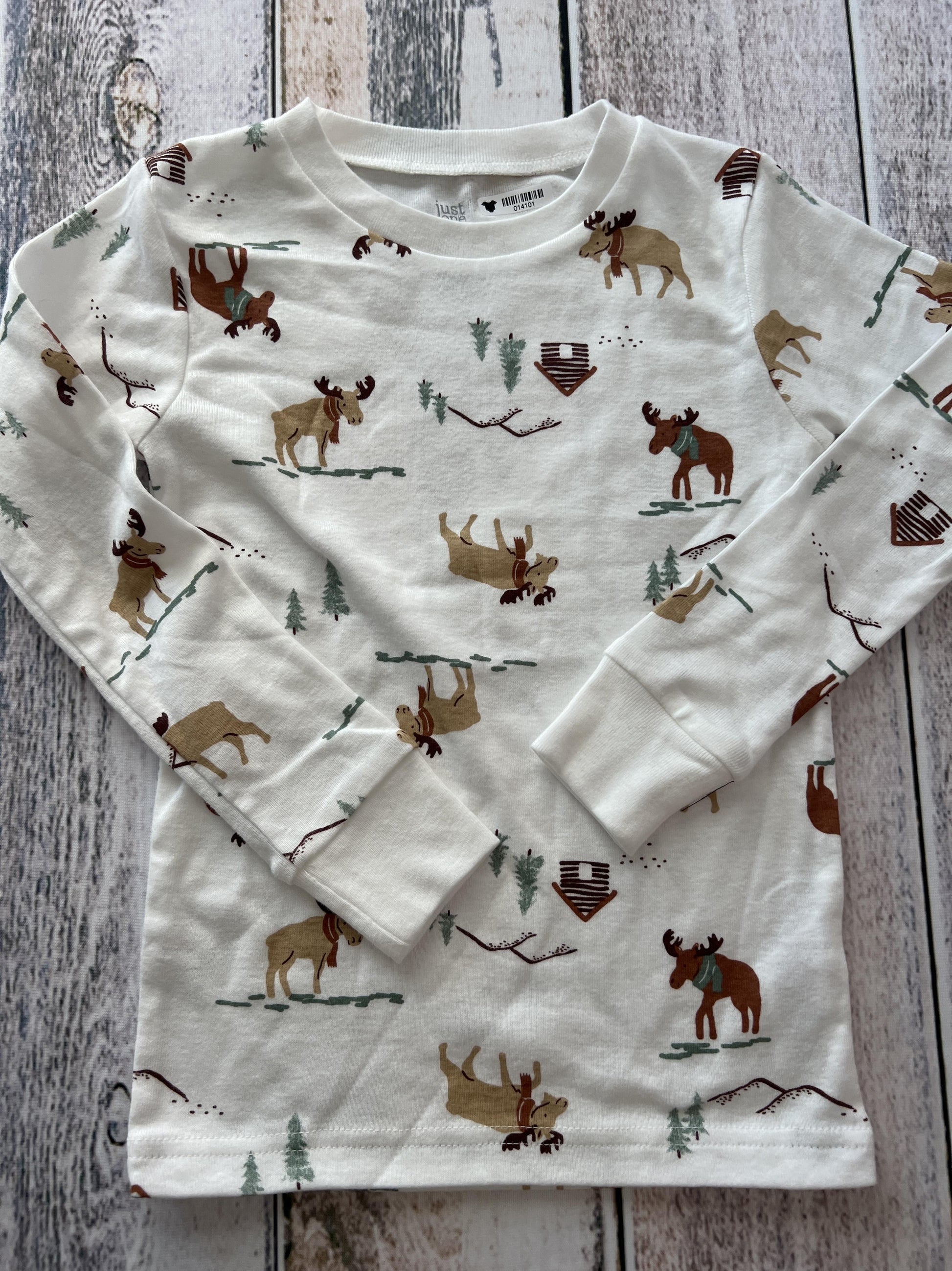Just Born Unisex animals Pajamas Size: 4T animals