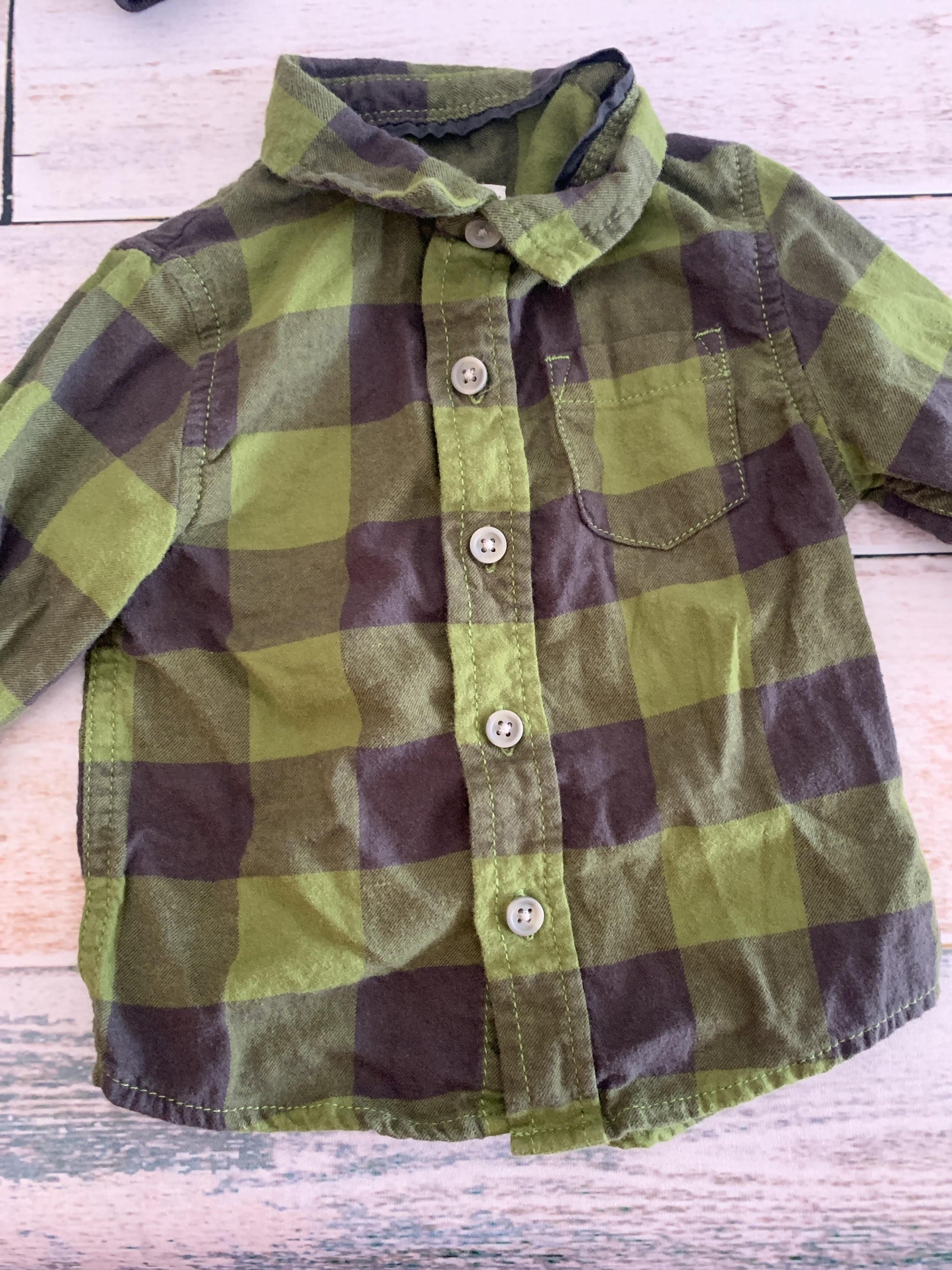 Cat & Jack Boys Army Green | Black Button Down Short Sleeve Size: 12 months Army Green | Black