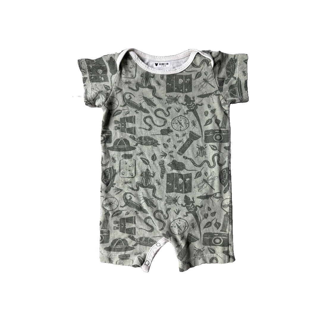 Winter Water Factory Boys Army Green | Bugs Onesie Size: 3-6 months Army Green | Bugs