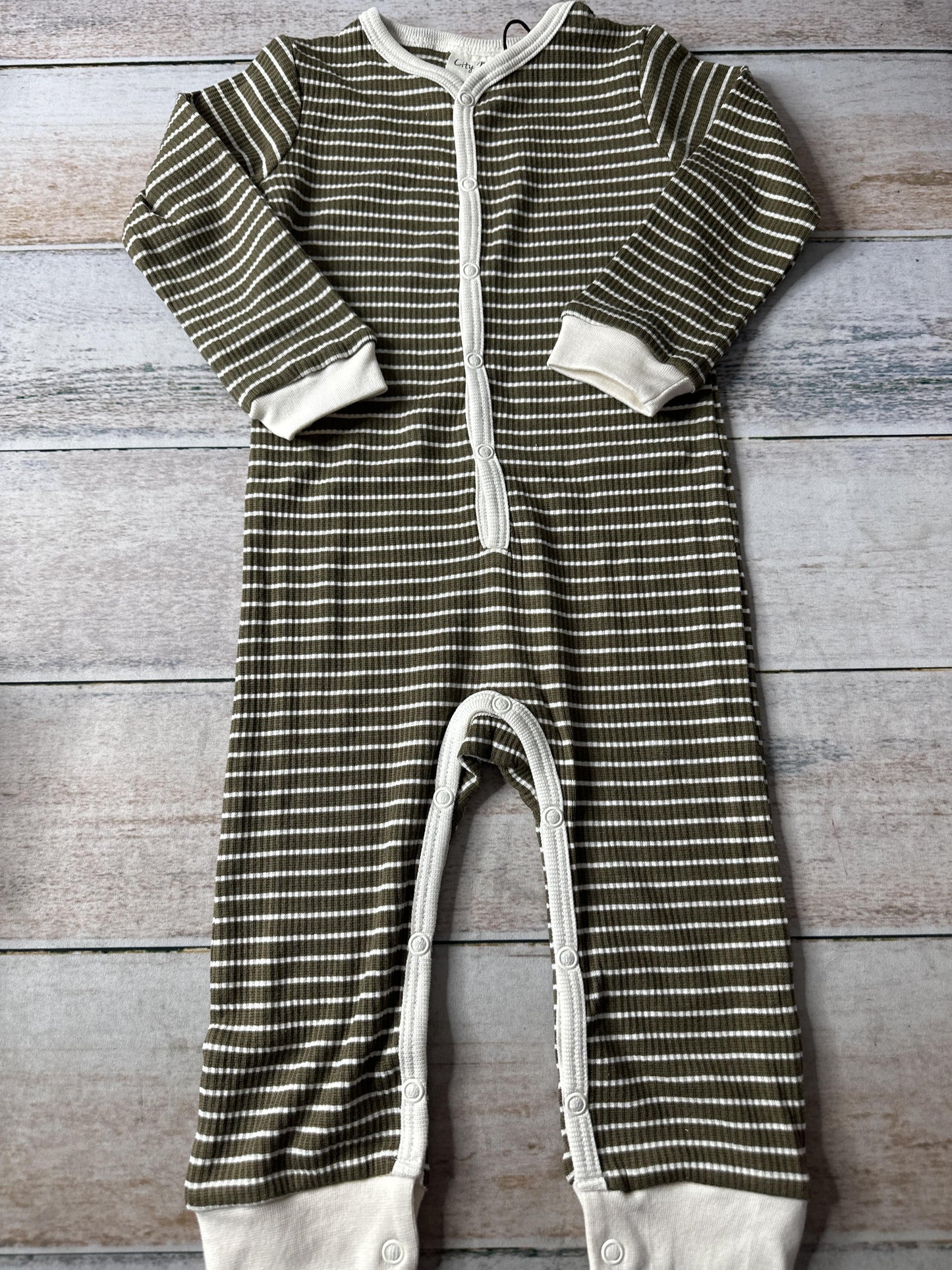 City Mouse Boys Army Green | White | Stripe Long Sleeve Outfit Size: 12-18 months Army Green | White | Stripe