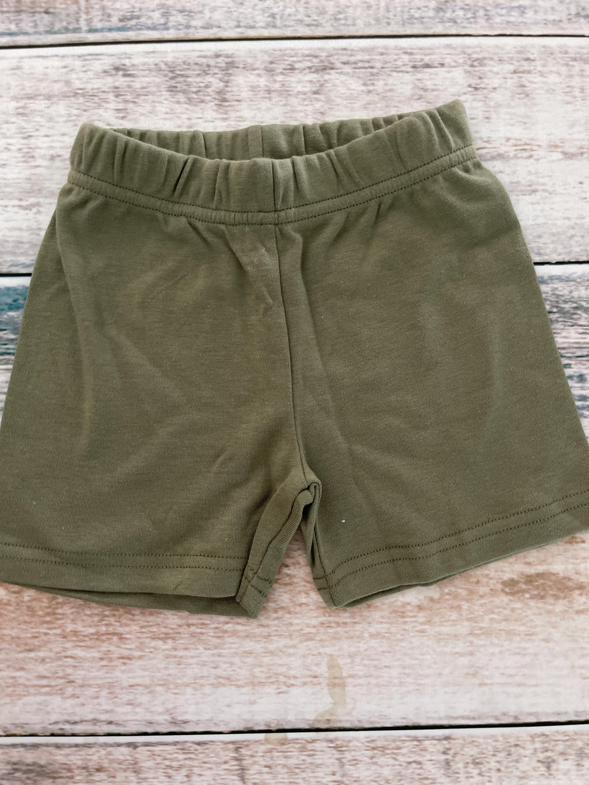 O2 Baby Unisex Army Green Shorts Size: 6-12 months Army Green