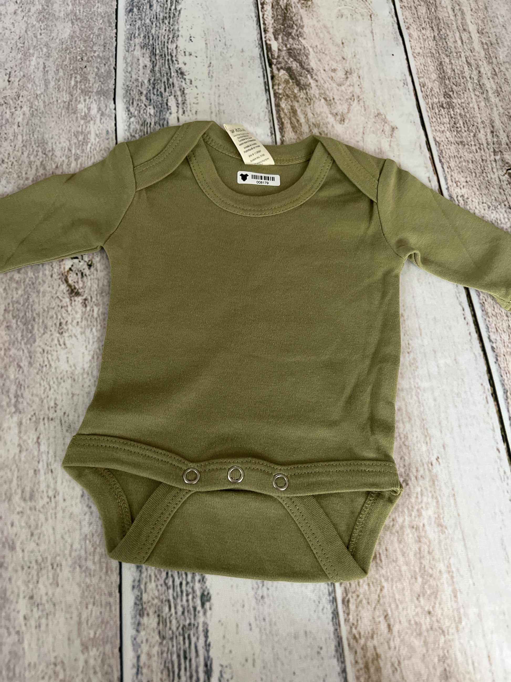 Kate Quinn Boys Army Green Onesie Size: Newborn Army Green