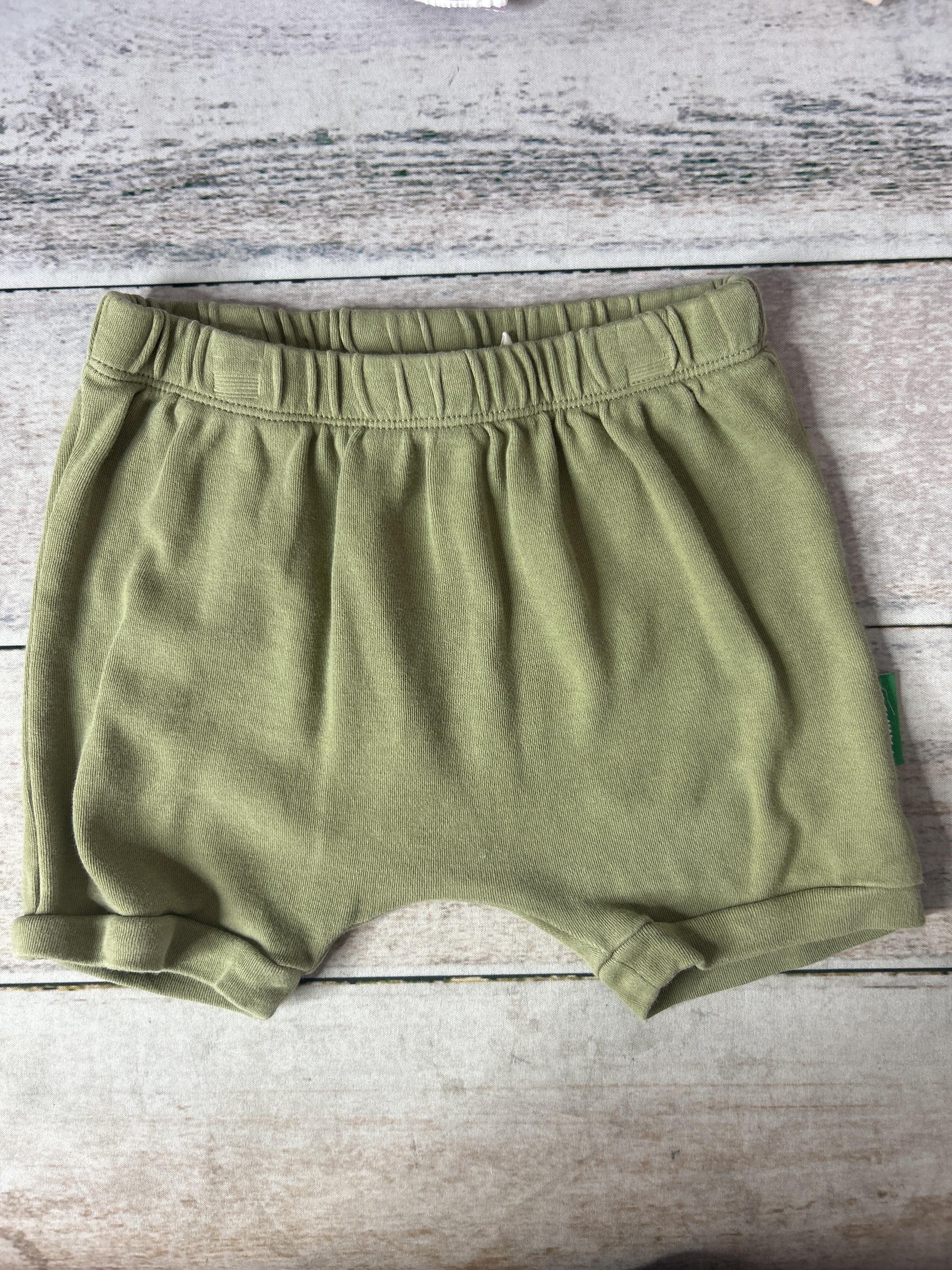 Unisex Army Green Shorts Size: 2T Army Green