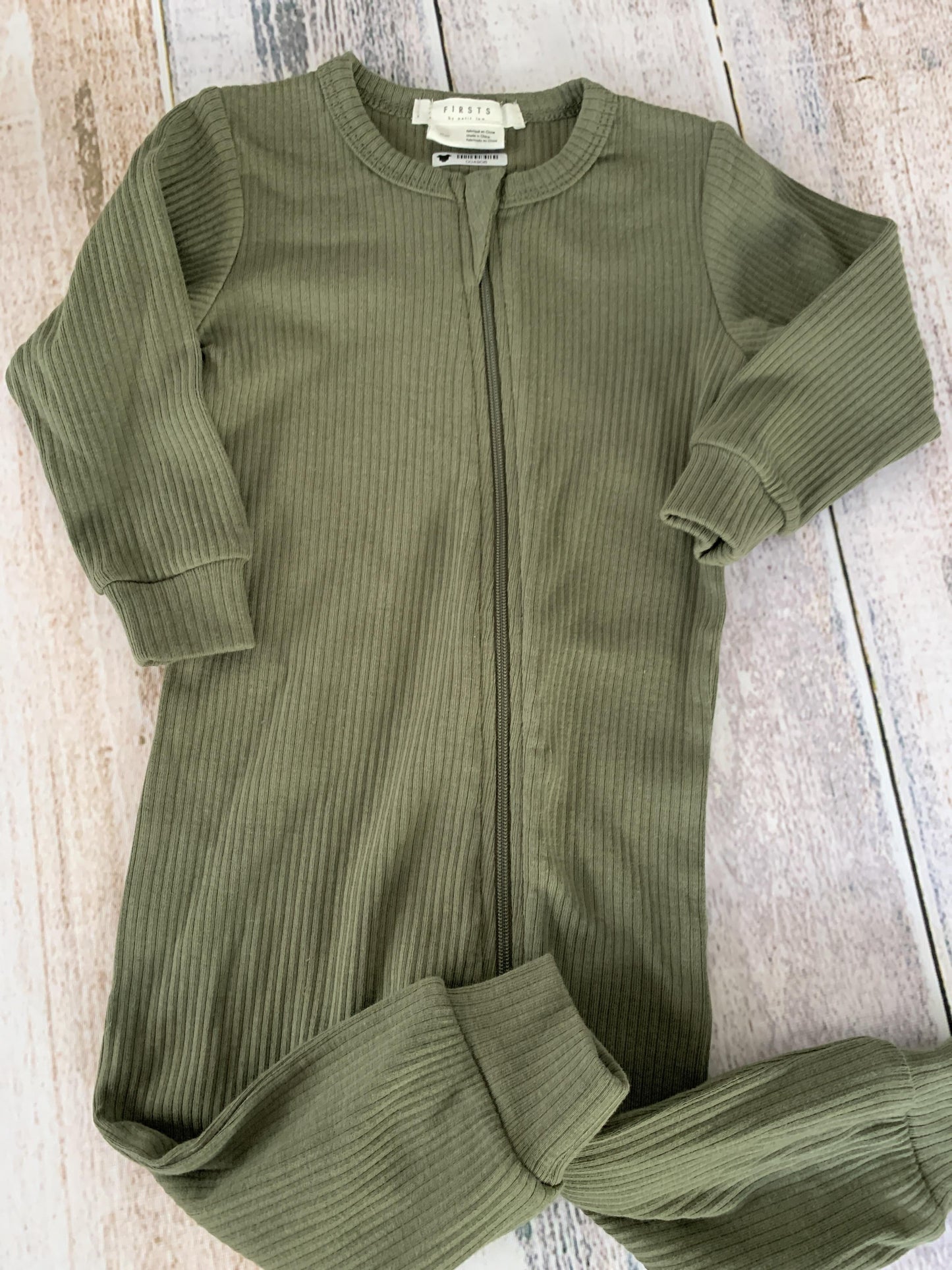 Nordstrom Boys Army Green Long Sleeve Outfit Size: 9 months Army Green