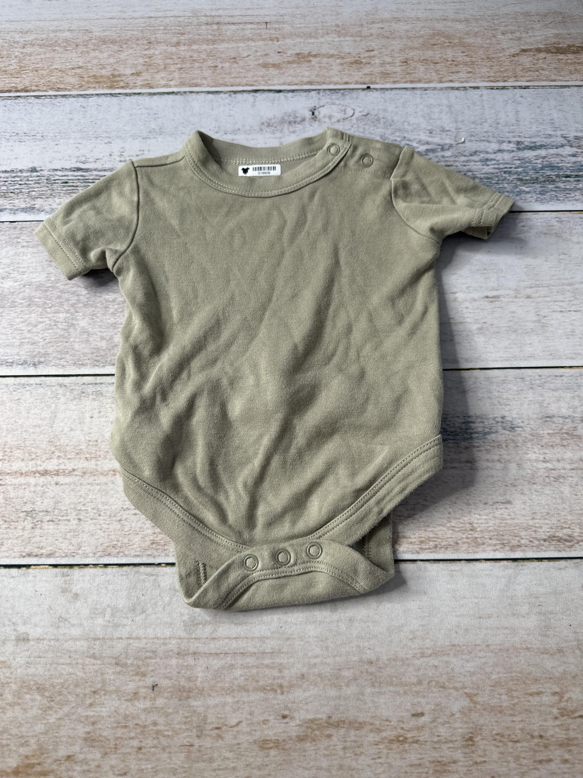 Goumi Boys Army Green Onesie Size: 3-6 months Army Green