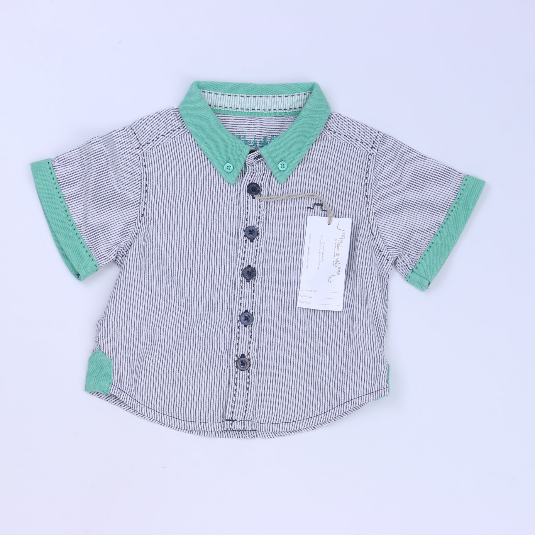 Chateau de Sable Boys Back | White | Green Button Down Short Sleeve Size: 12 Months Back | White | Green