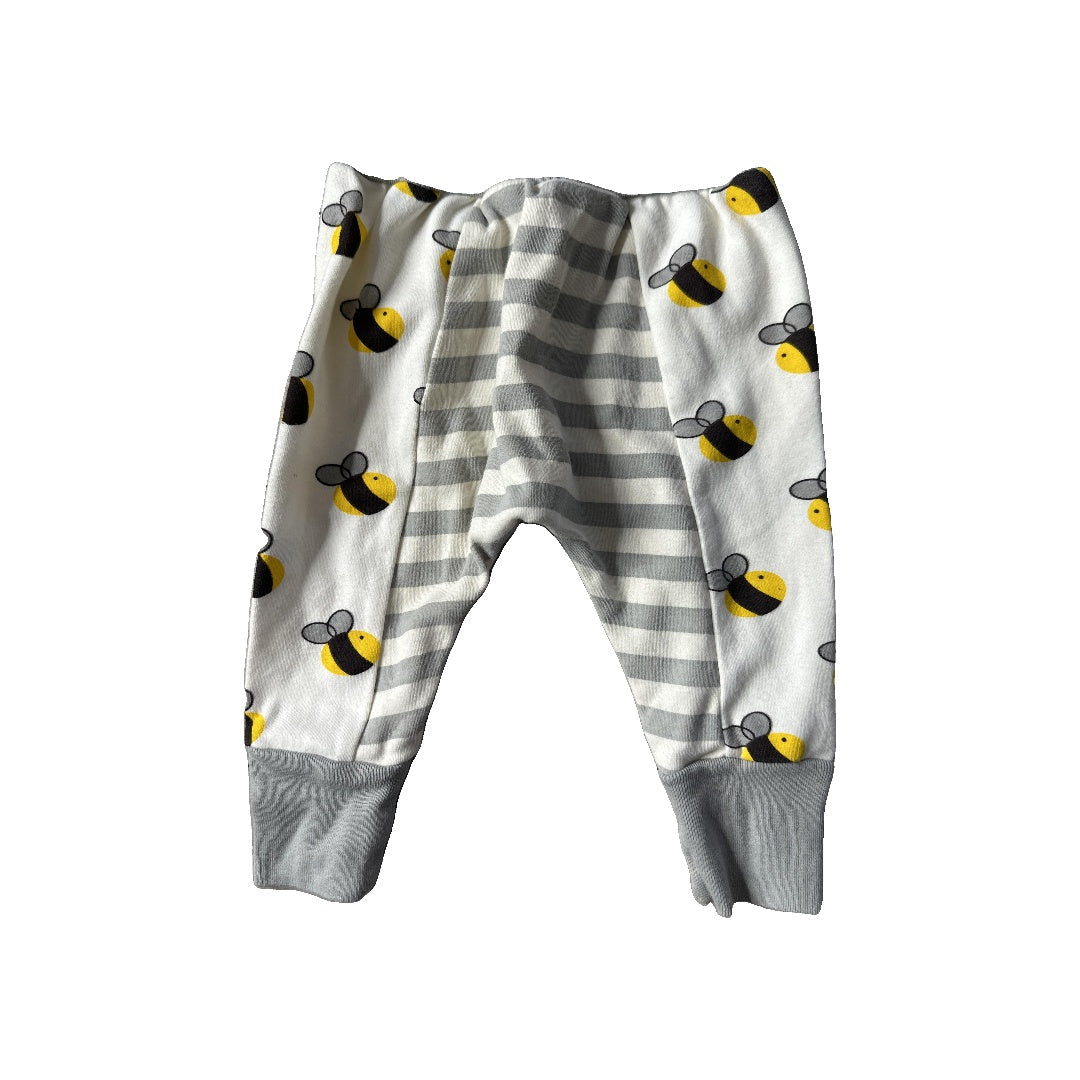 Cat & Dogma Unisex Bees | green | cream Pants Size: 3-6 months Bees | green | cream