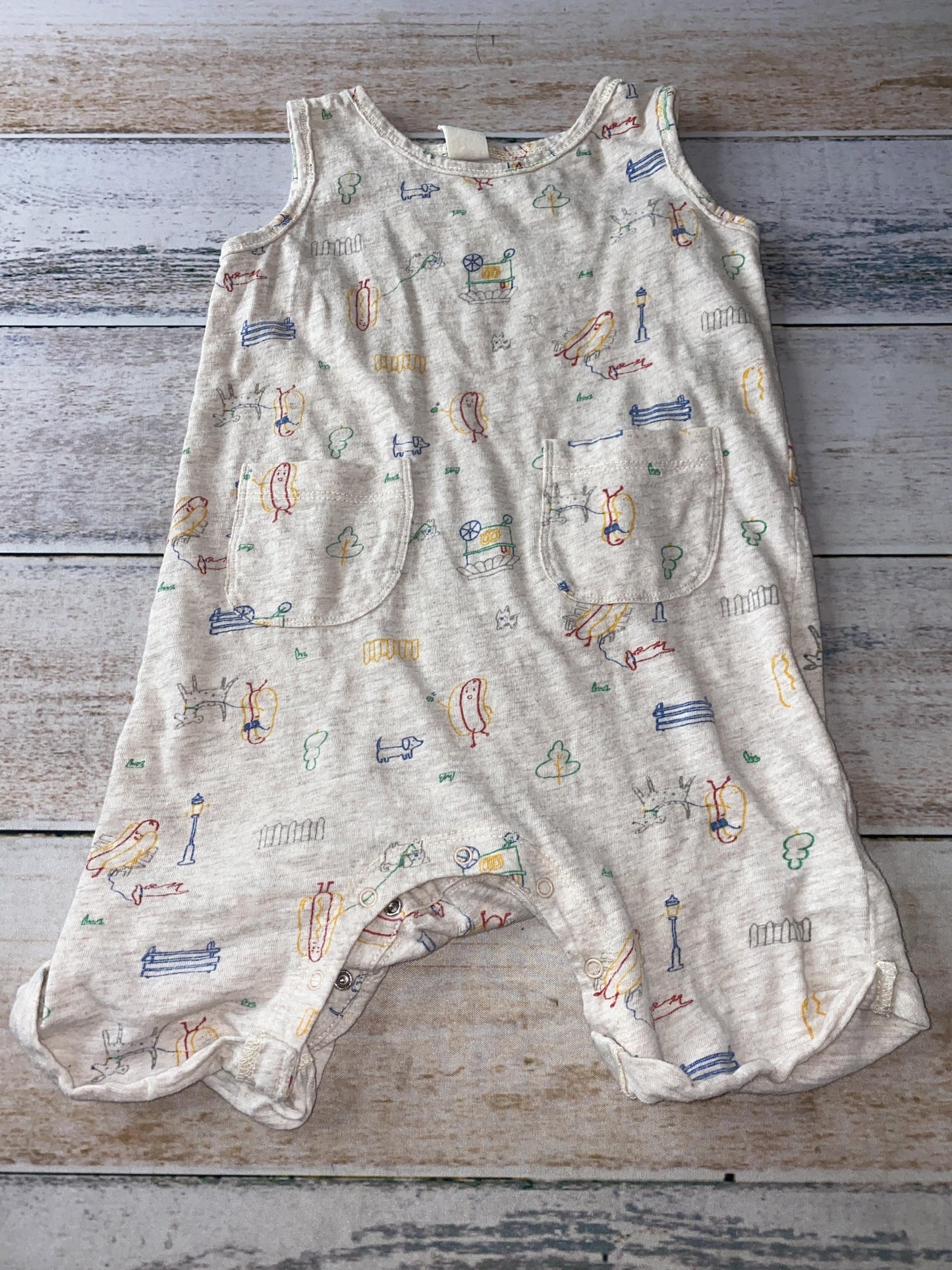 Tucker + Tate Boys Beige | Pattern Romper Size: 18 months Beige | Pattern