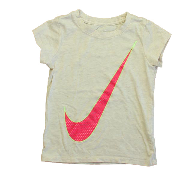 Nike Girls Beige | Pink T-Shirt Size: 5T
