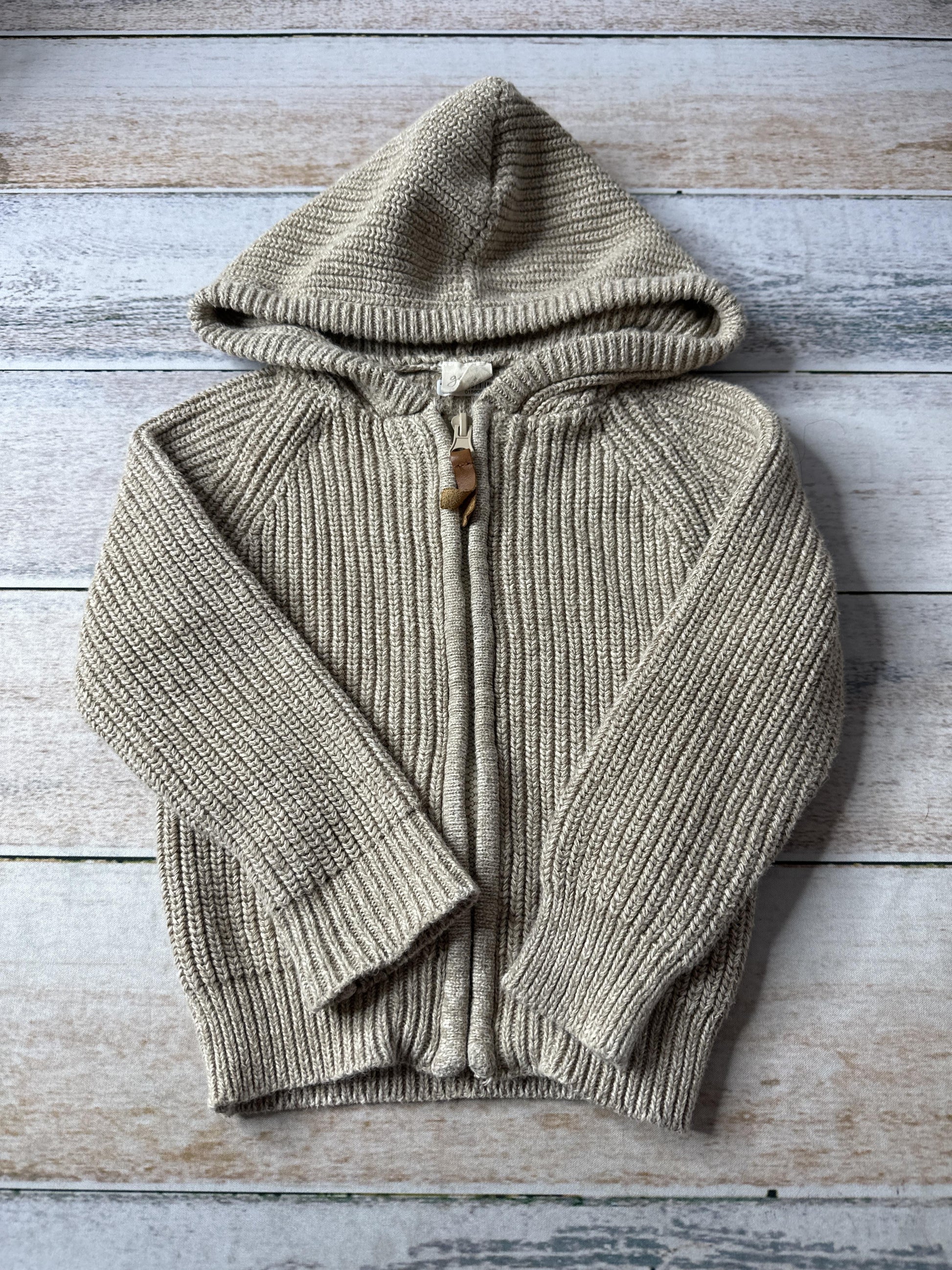 Goumi Unisex Beige Sweater Size: 12-18 months Beige