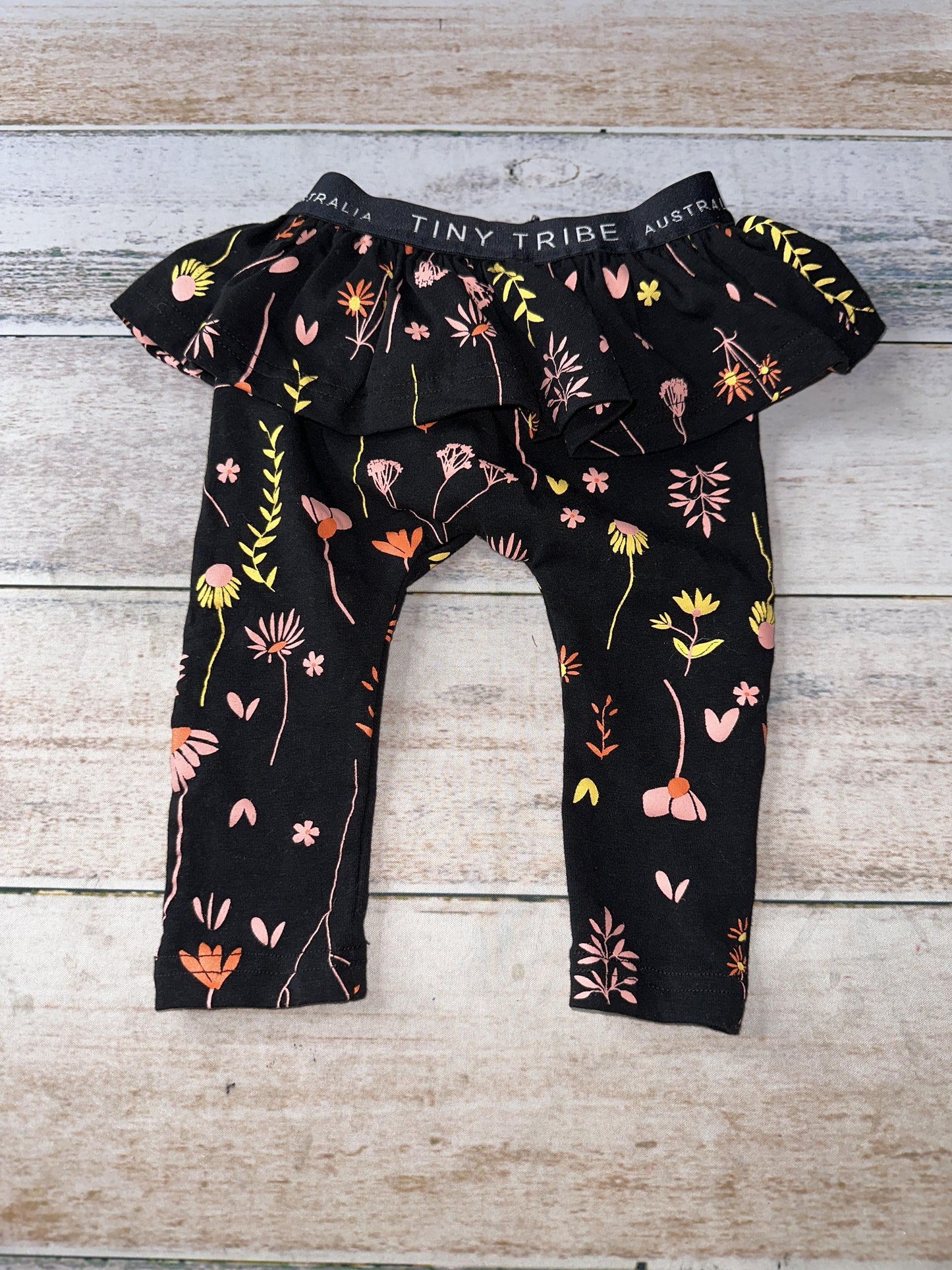 Tiny Tribe Girls Black | Flowers Pants Size: 6-9 months Black | Flowers