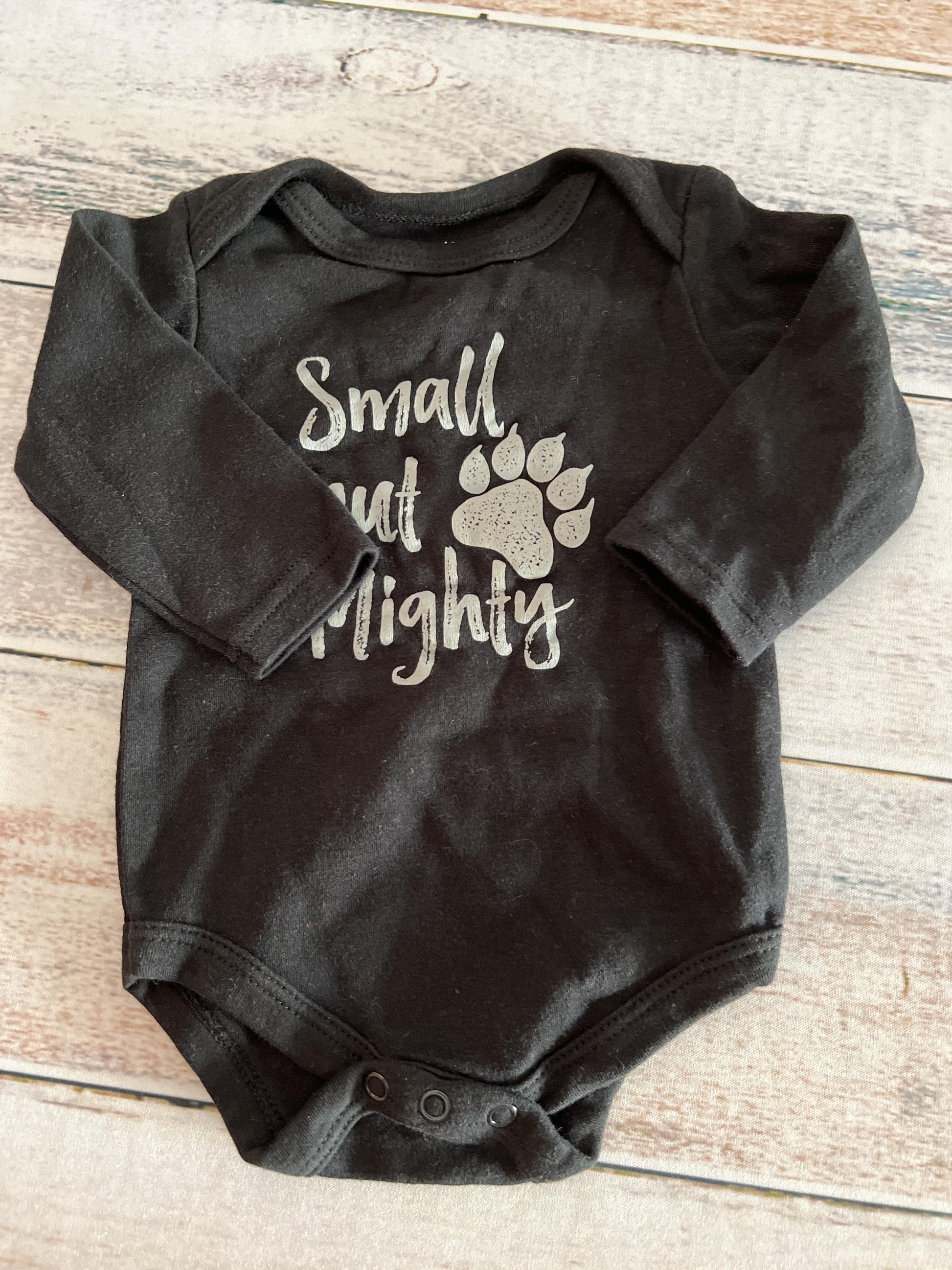 Yoga Sprout Boys Black | Graphic Onesie Size: 0-3 months Black | Graphic