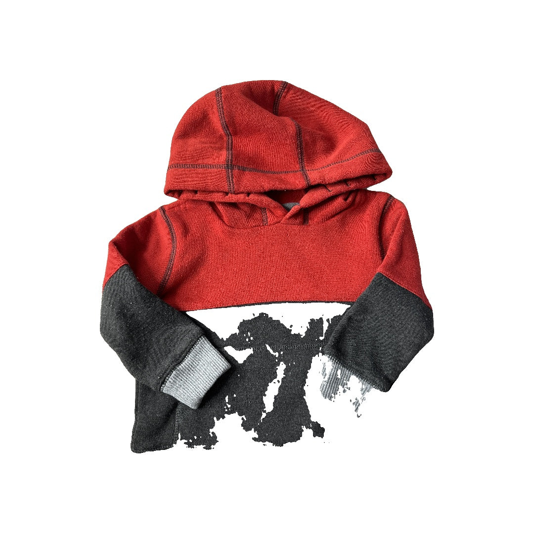Kidgets Boys Black | Grey | Red Sweater Size: 2T Black | Grey | Red
