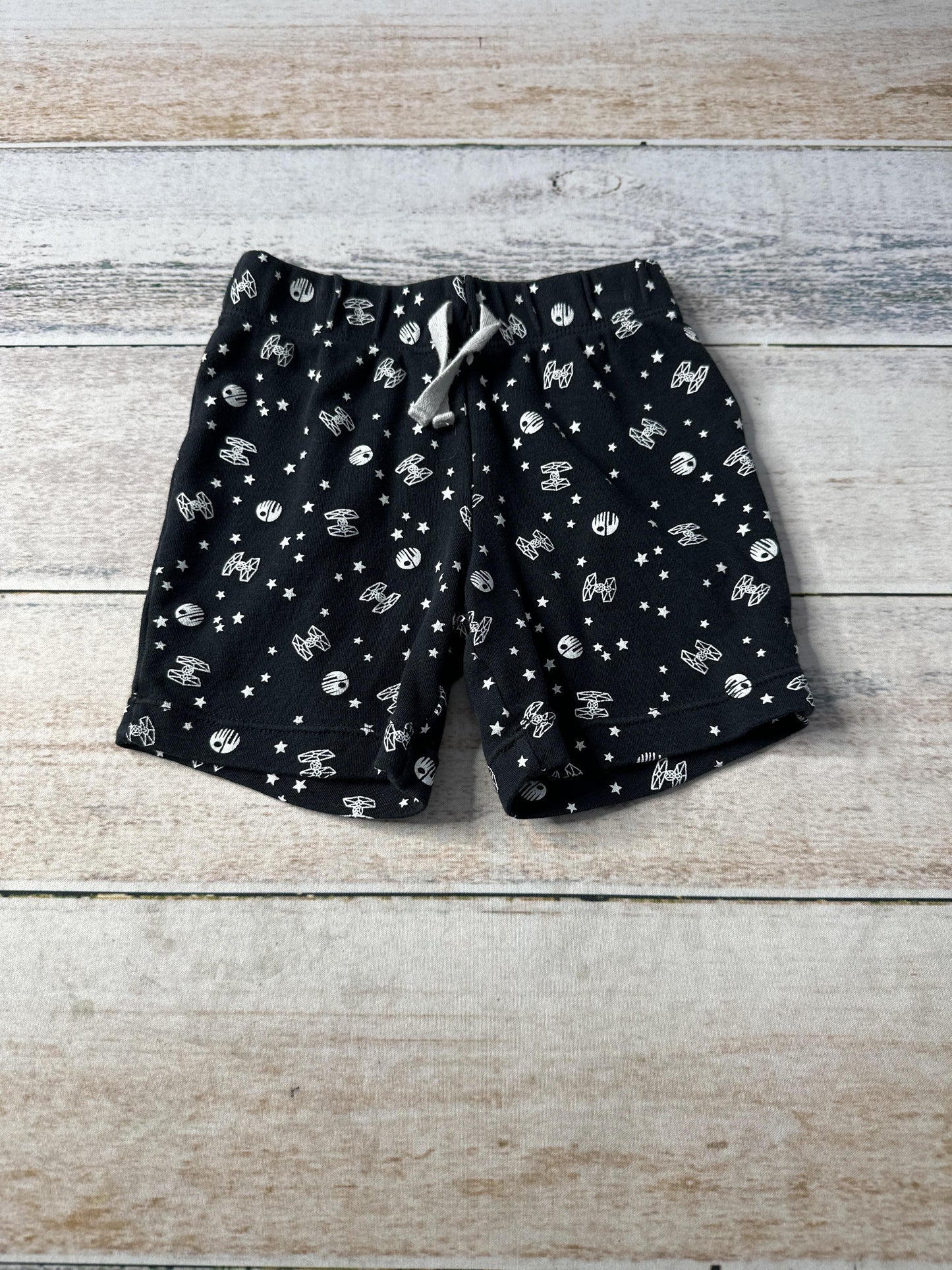 Amazon Essentials Boys Black | Pattern Shorts Size: 18 months Black | Pattern